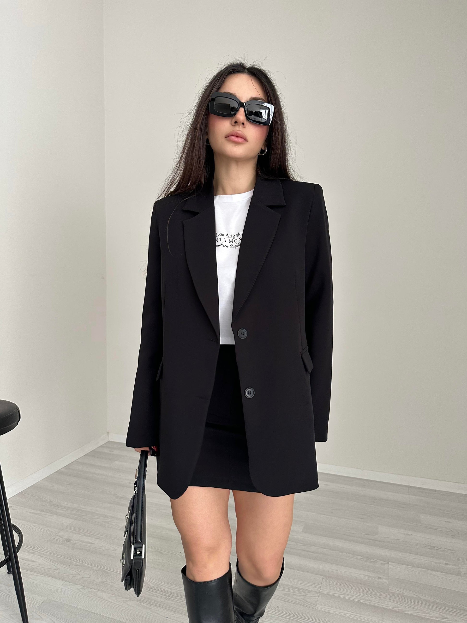 Klasik Kesim Siyah Blazer Etek Takım