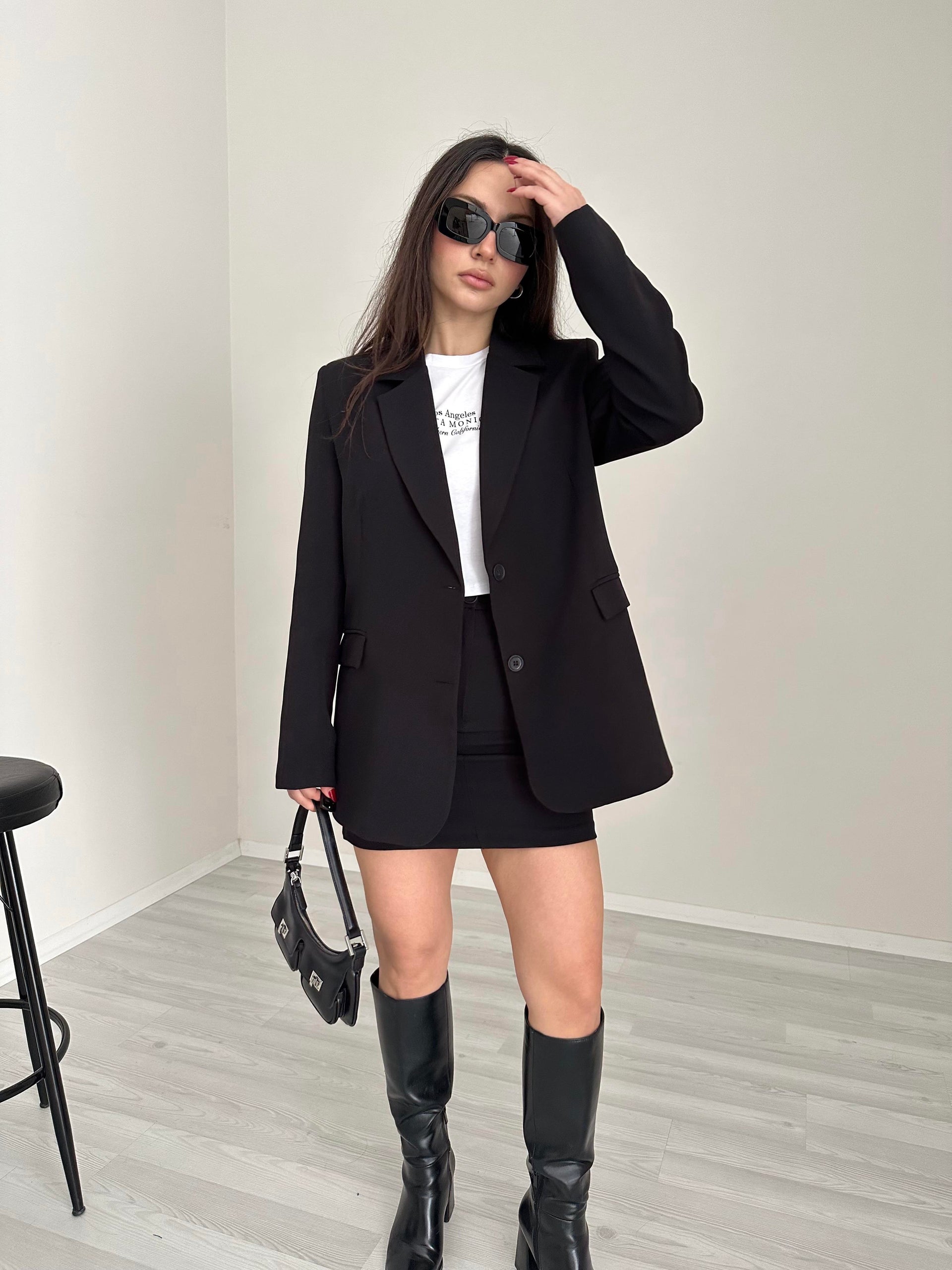 Klasik Kesim Siyah Blazer Etek Takım