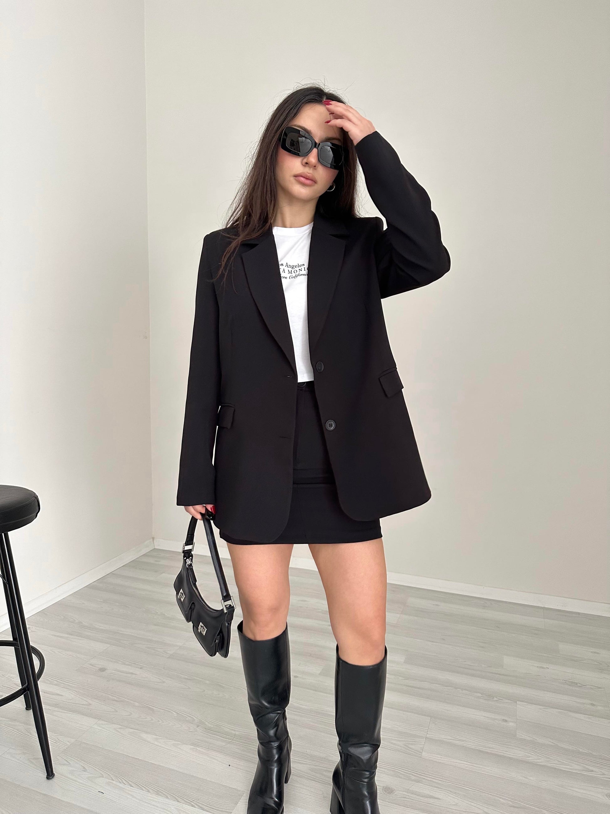 Klasik Kesim Siyah Blazer Etek Takım