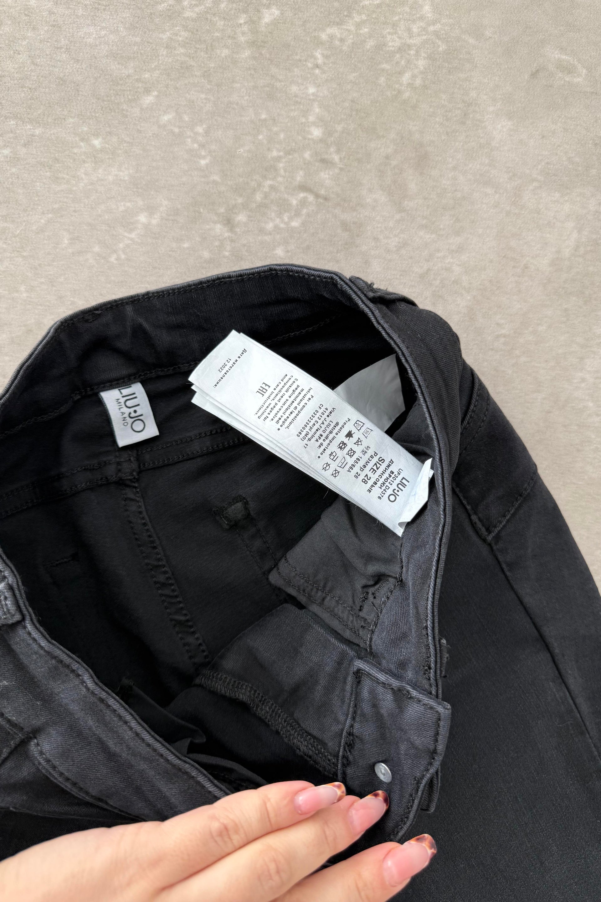 LJ Ora. Skinny Toparlayıcı Skinny Siyah Tayt Jean