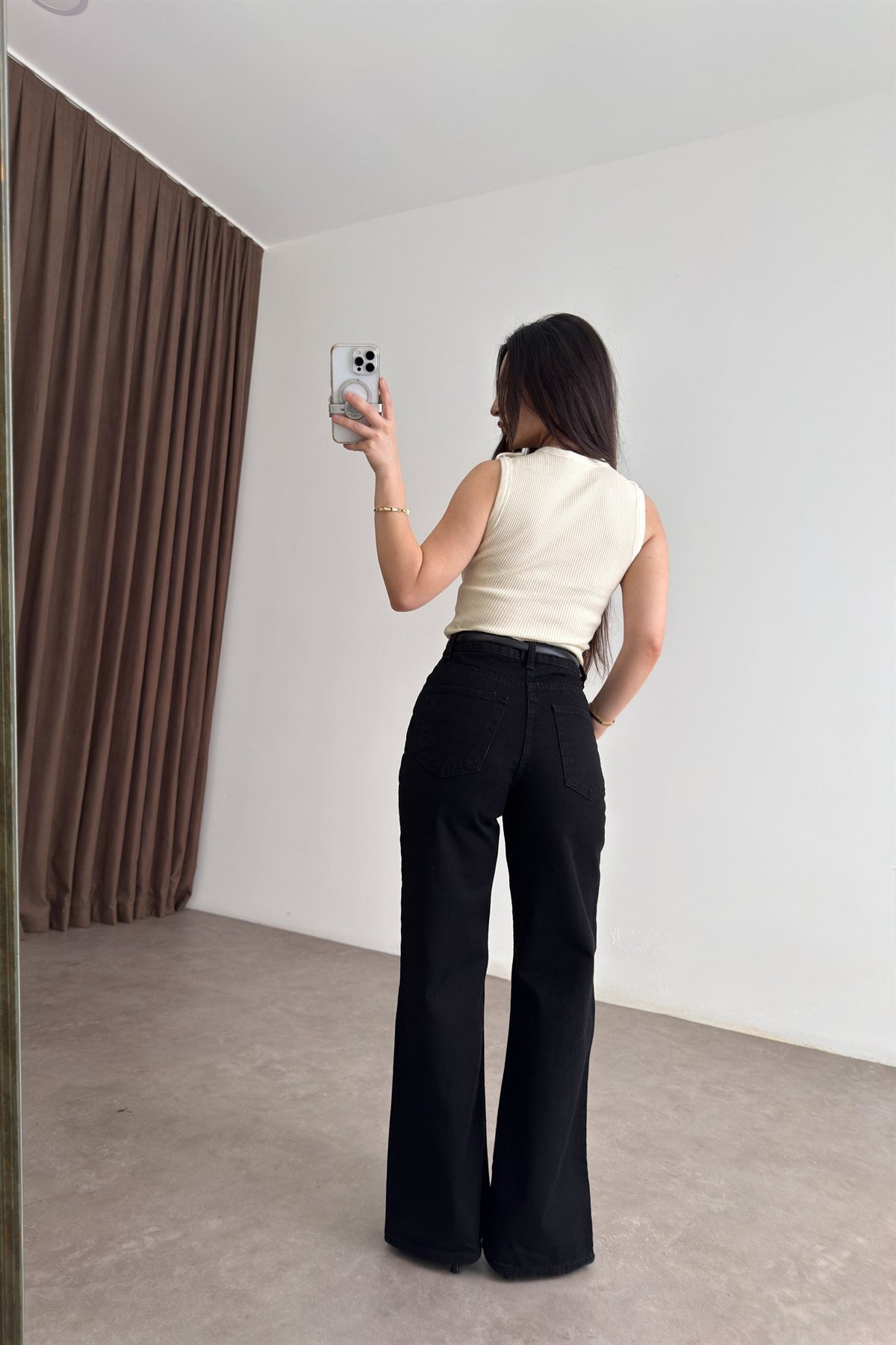 MNG Siyah Jean