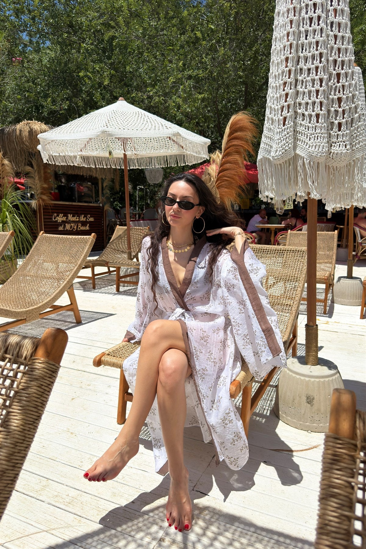Nakış İşlemeli Beyaz Uzun Kimono
