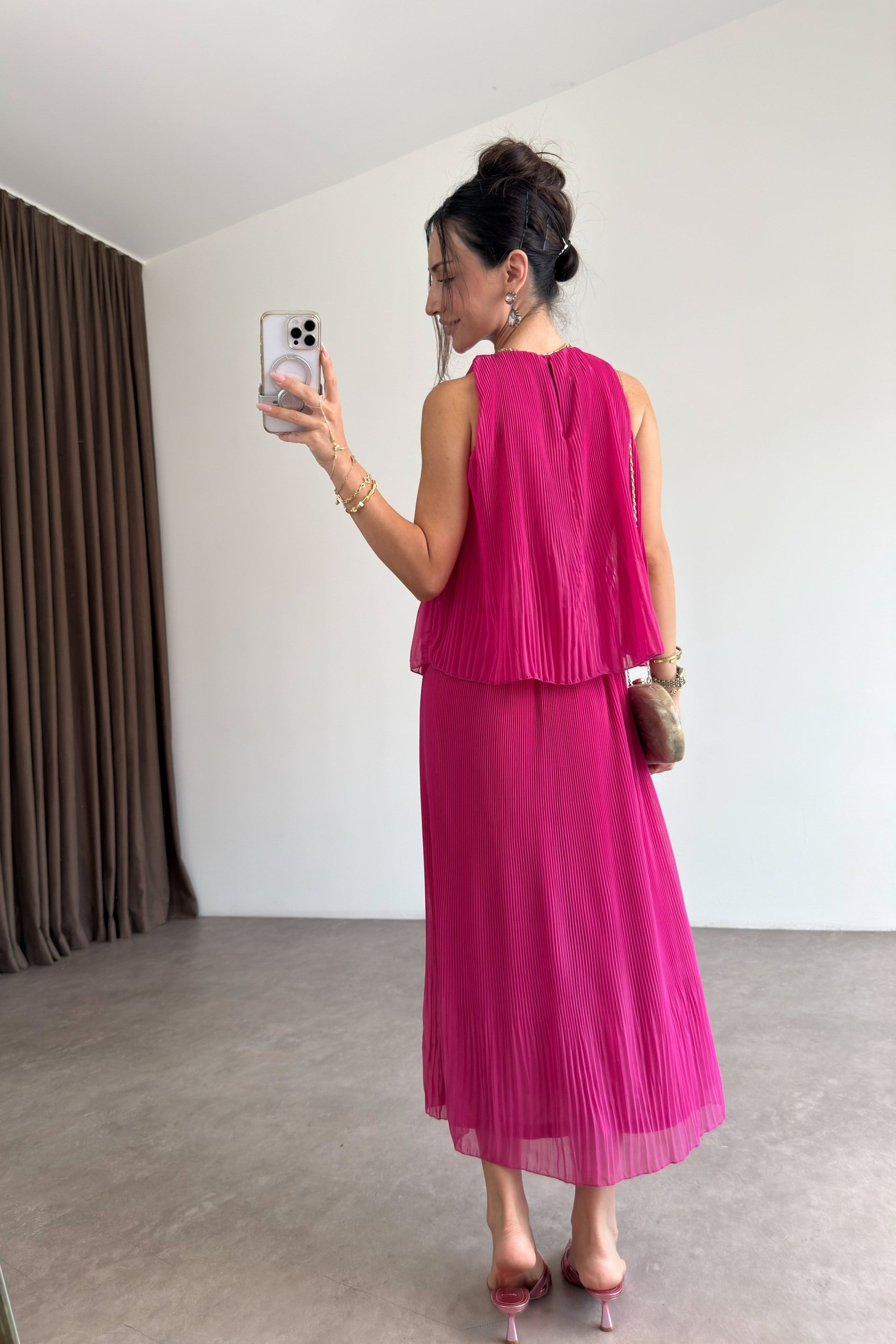 Orijinal Marka İnce Piliseli Pembe Elbise