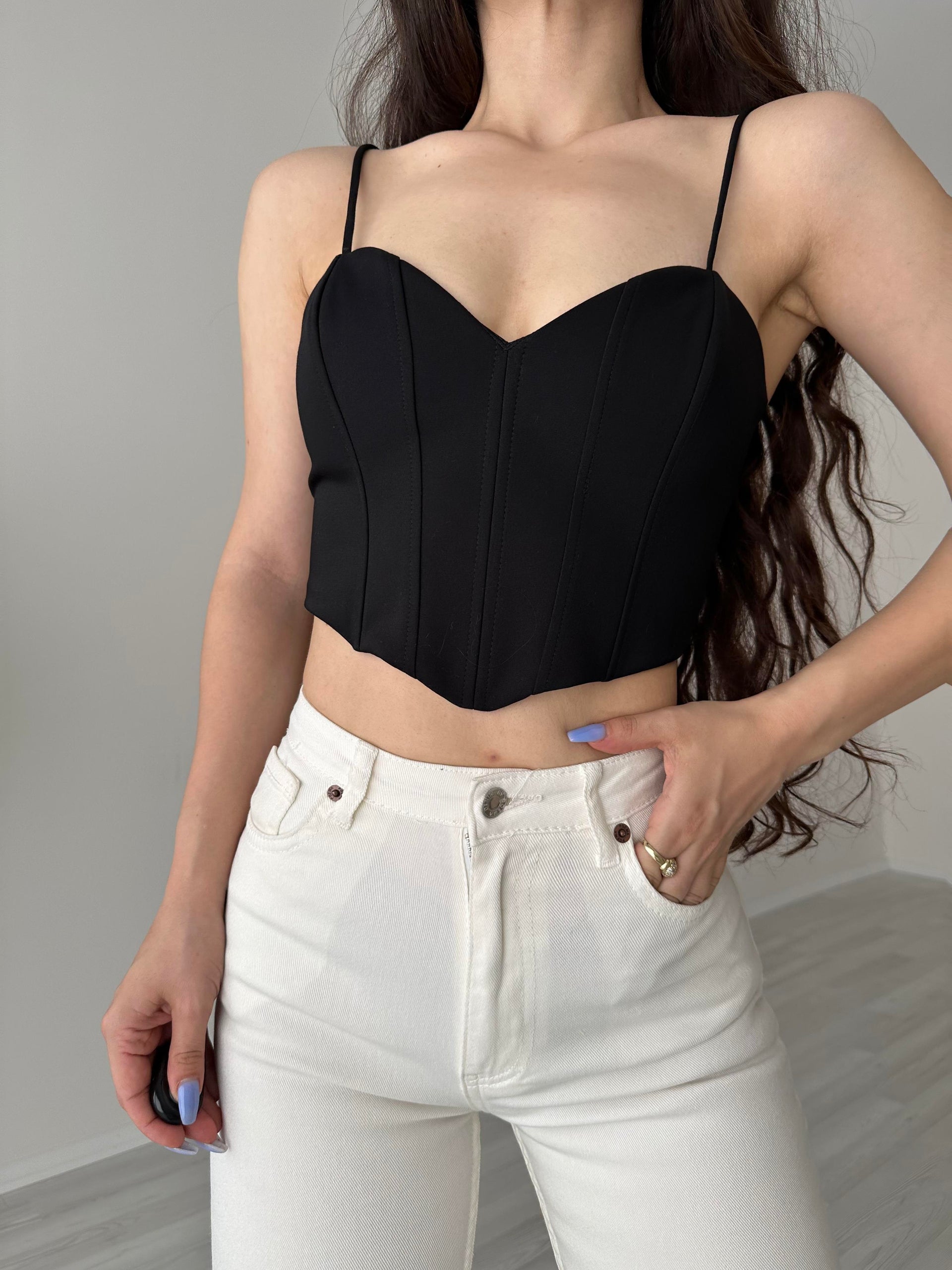 Orijinal Kalp Yaka Siyah Korse Top
