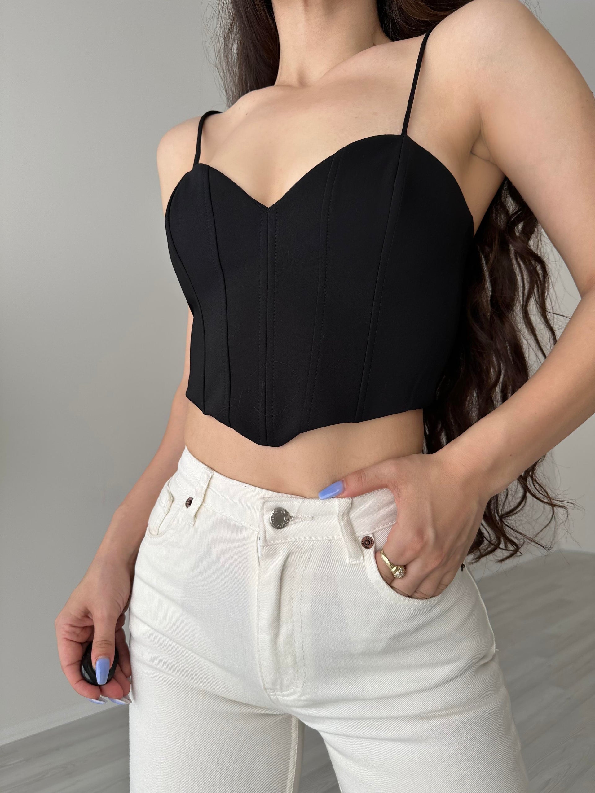 Orijinal Kalp Yaka Siyah Korse Top
