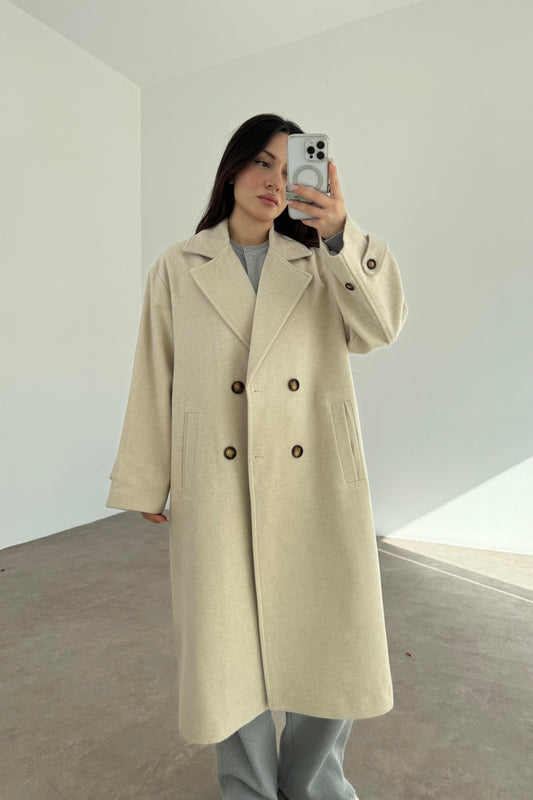 Oversize Kesim Düğmeli Kruvaze Ekru Kaban
