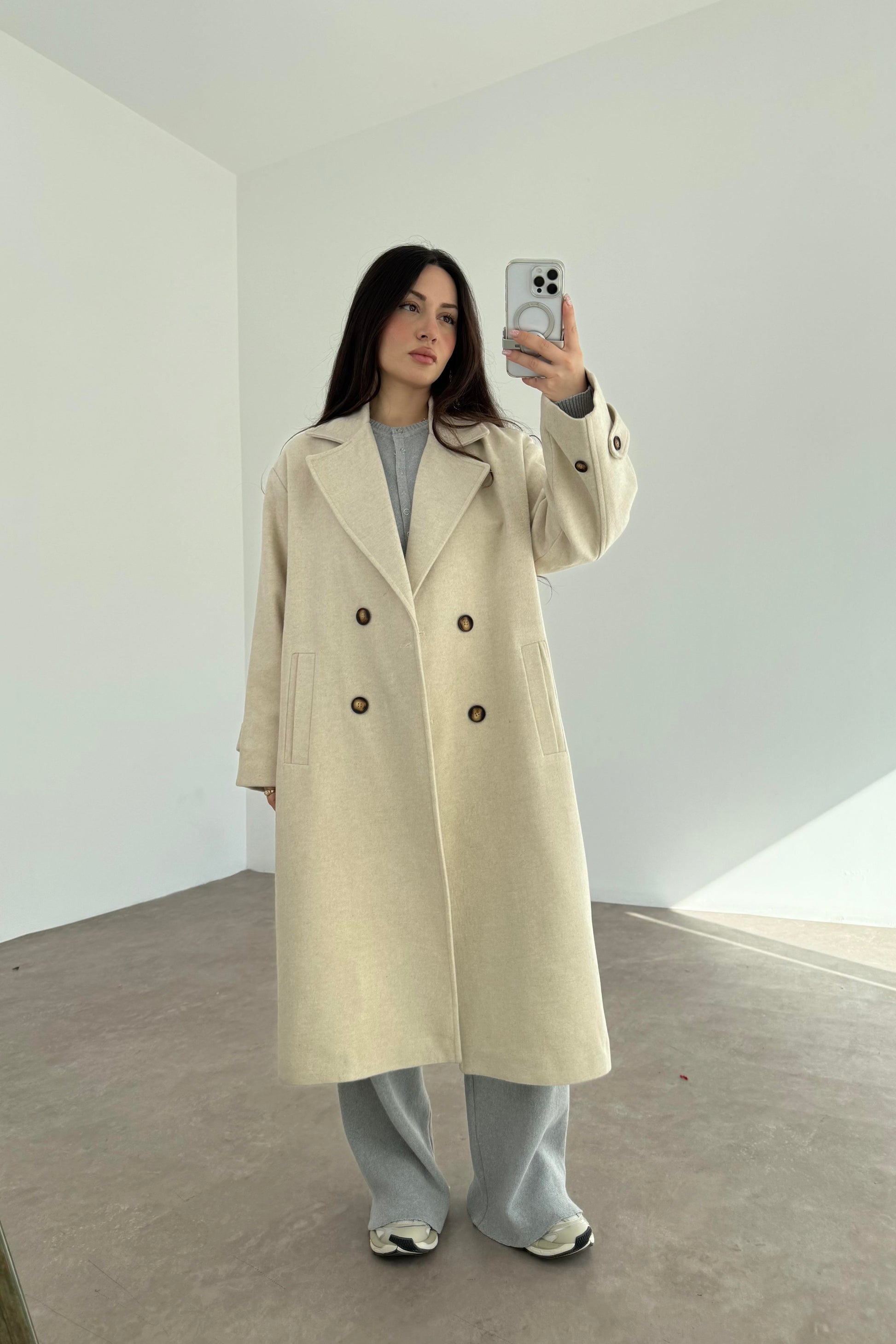 Oversize Kesim Düğmeli Kruvaze Ekru Kaban