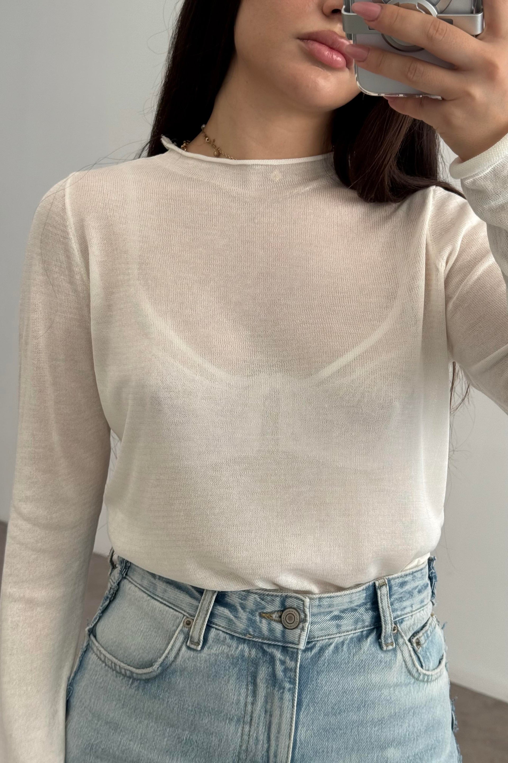 Pamuklu Örme Dökümlü Yarı Transparan Beyaz Bluz