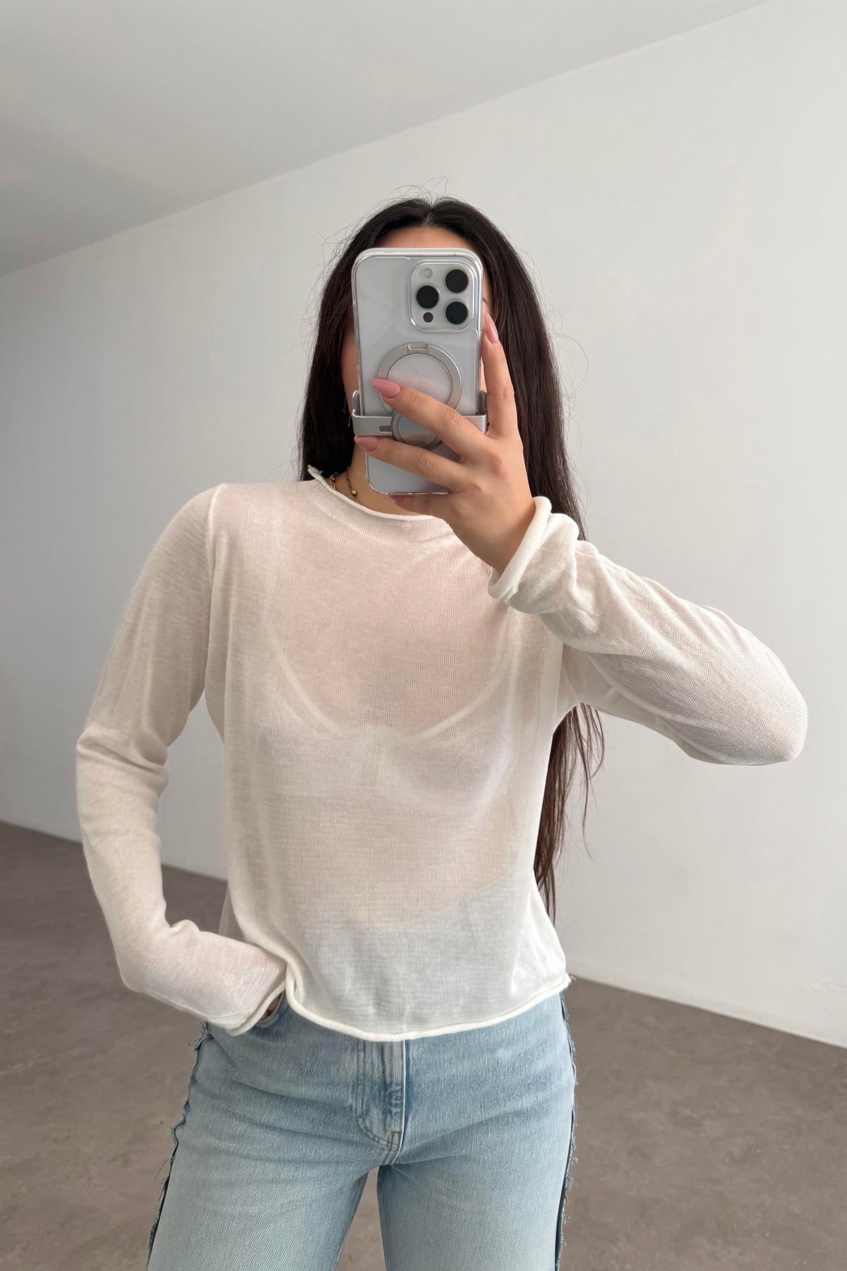 Pamuklu Örme Dökümlü Yarı Transparan Beyaz Bluz