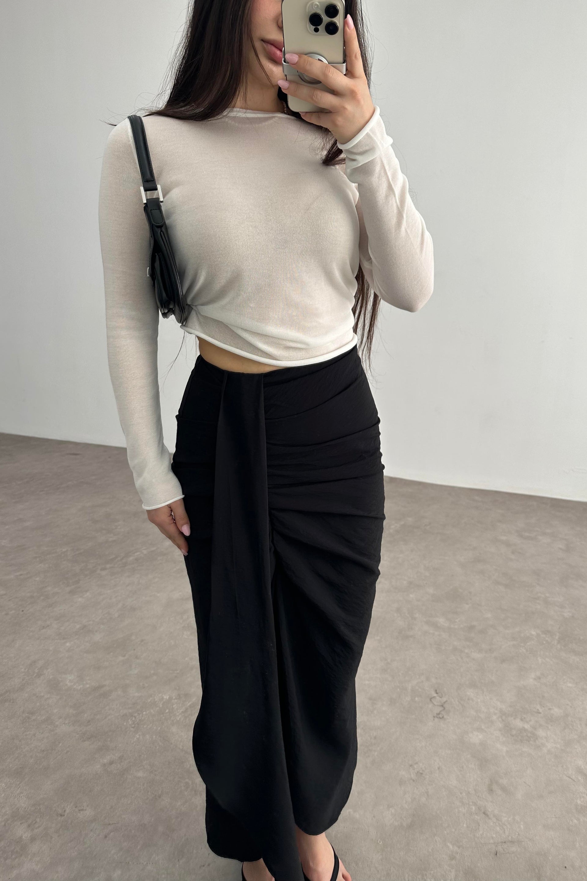 Pareo Model Büzgülü Siyah Midi Etek