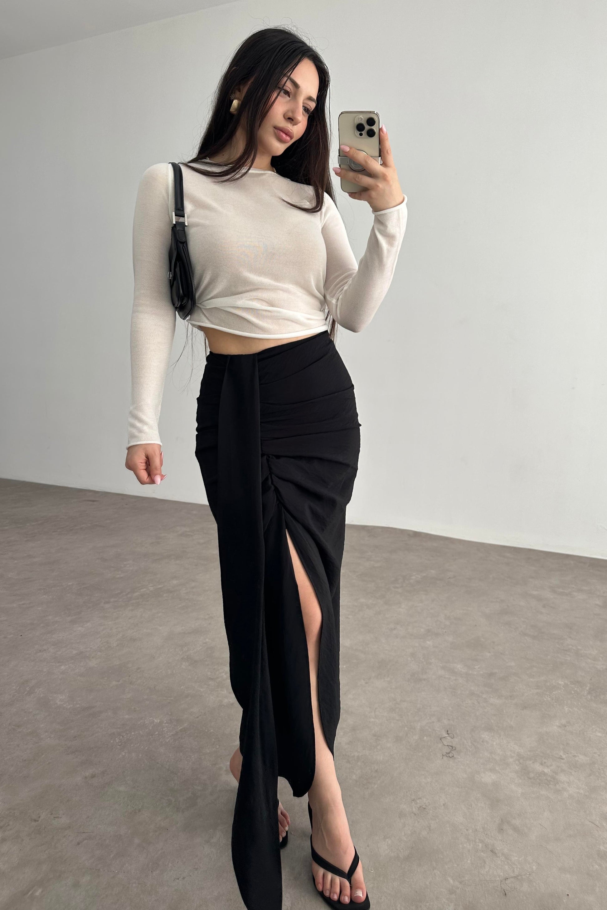 Pareo Model Büzgülü Siyah Midi Etek