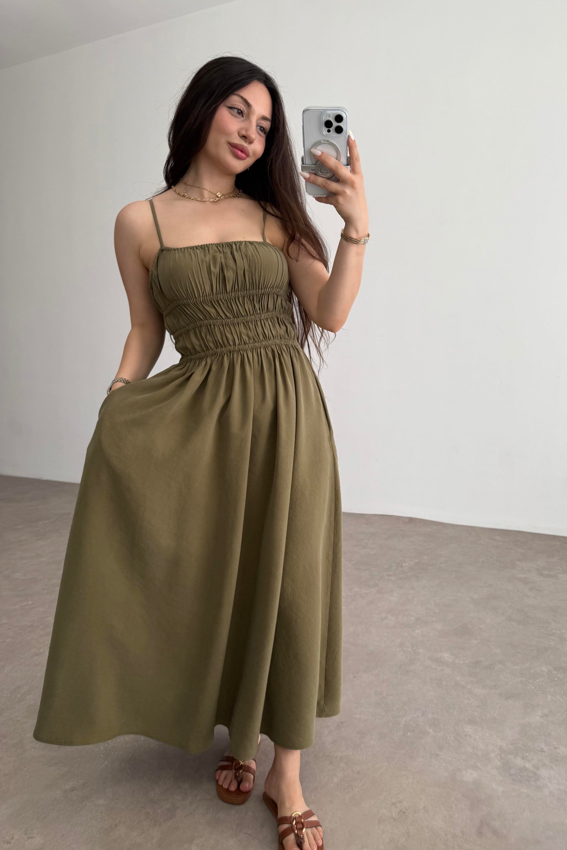 Premium Askılı Beli Lastikli Midi Elbise Haki