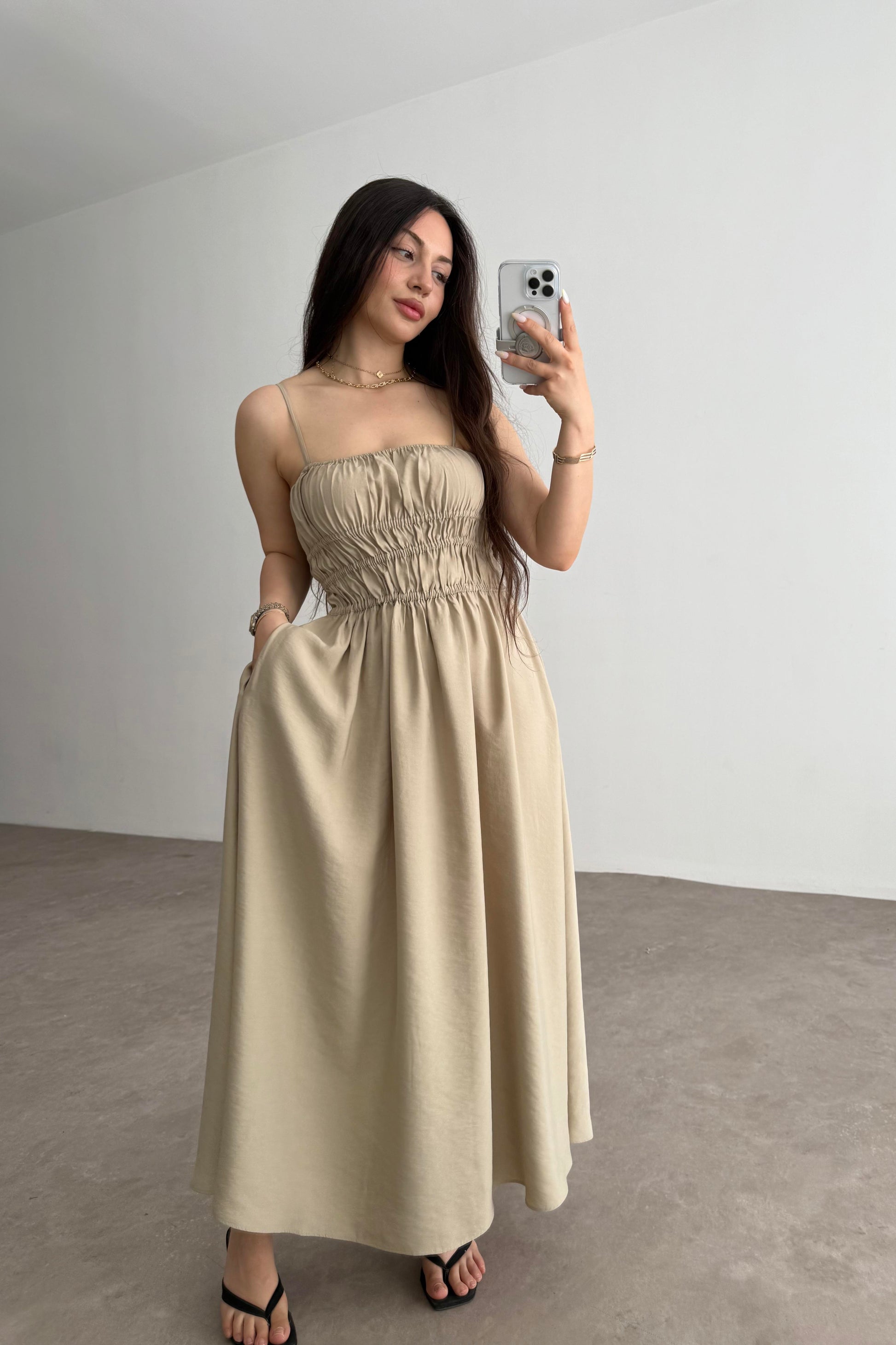 Premium Askılı Beli Lastikli Midi Elbise Taş