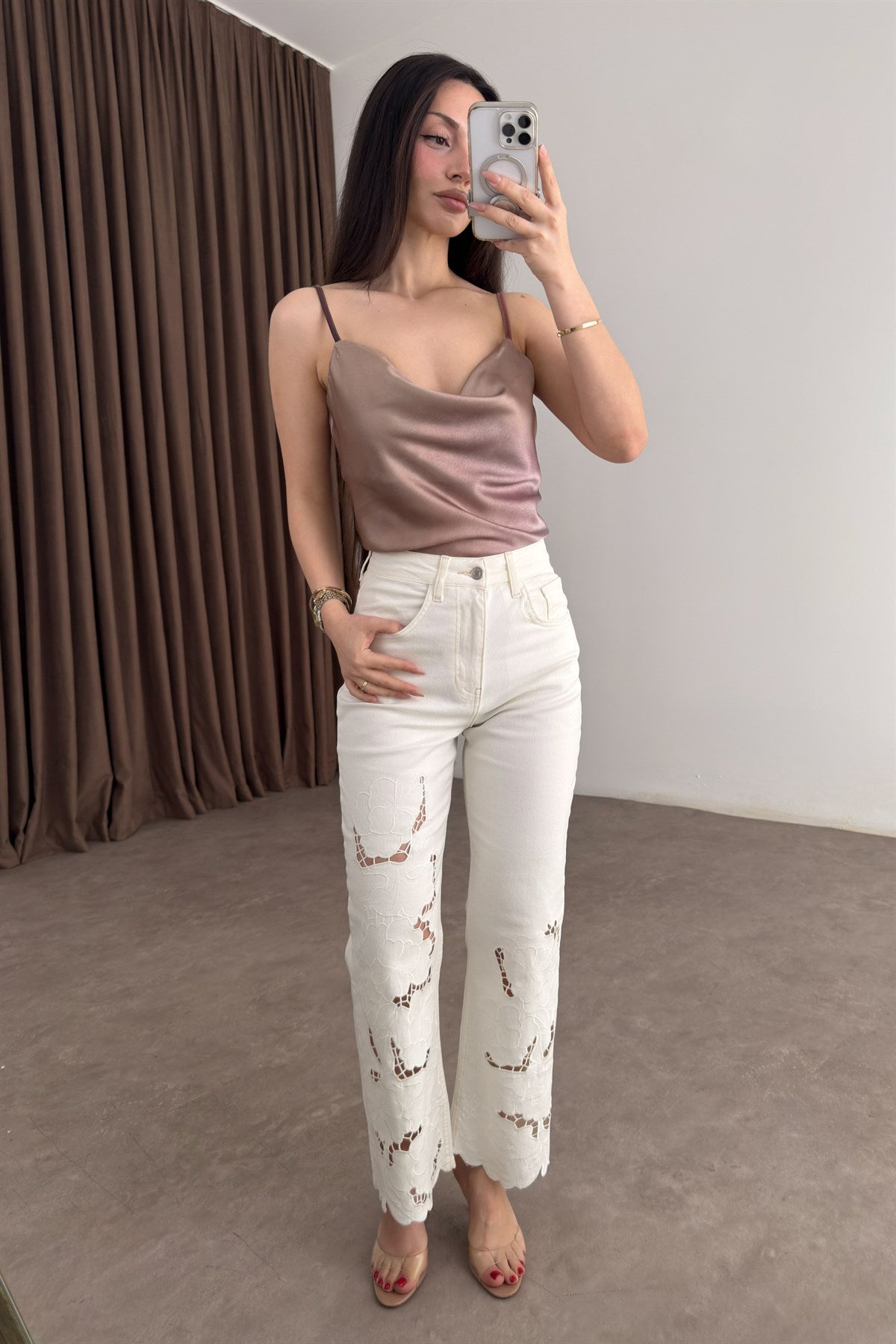 Premium Çiçek Nakışlı Lazer Kesim Ekru Jean