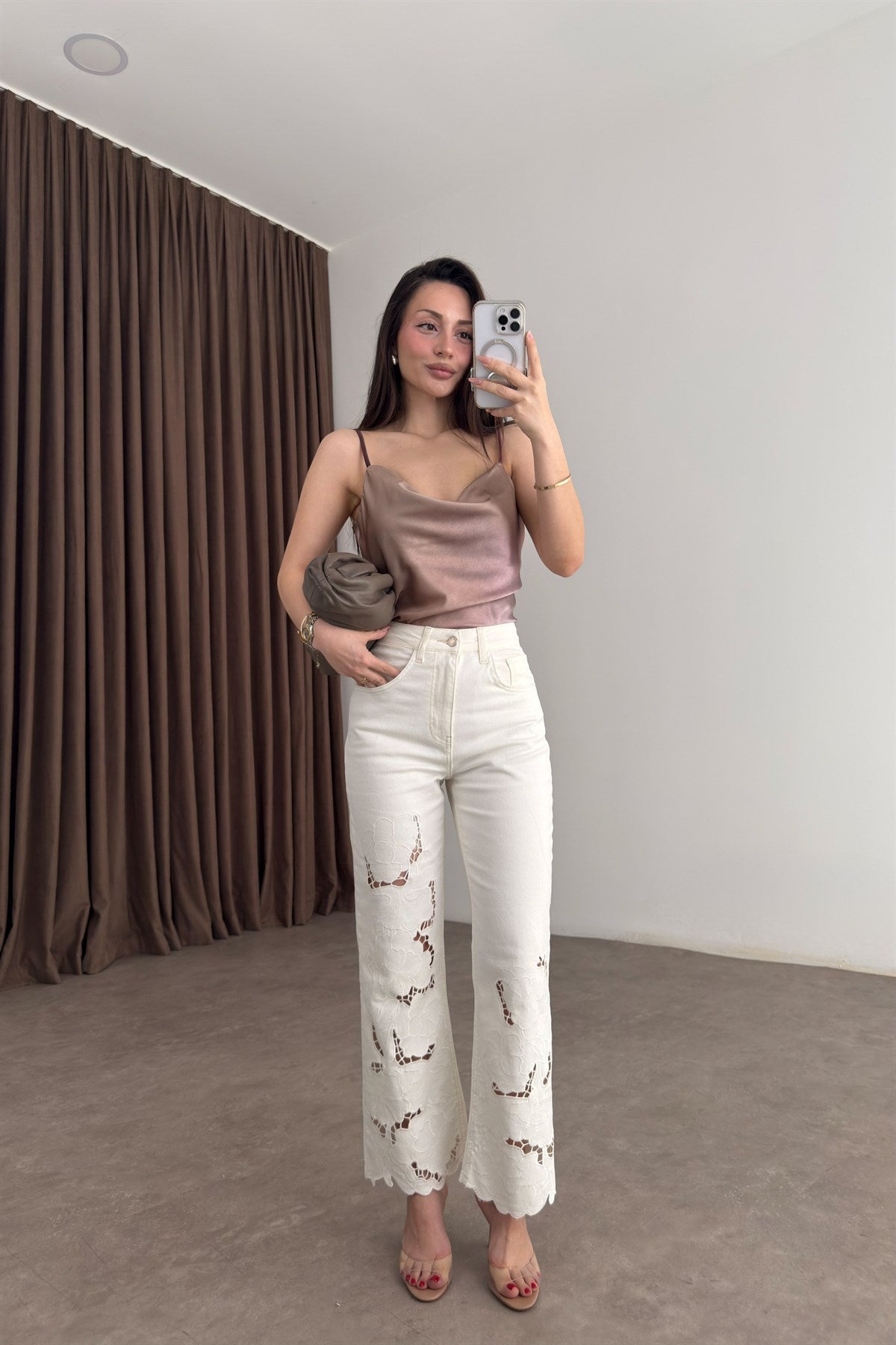 Premium Çiçek Nakışlı Lazer Kesim Ekru Jean