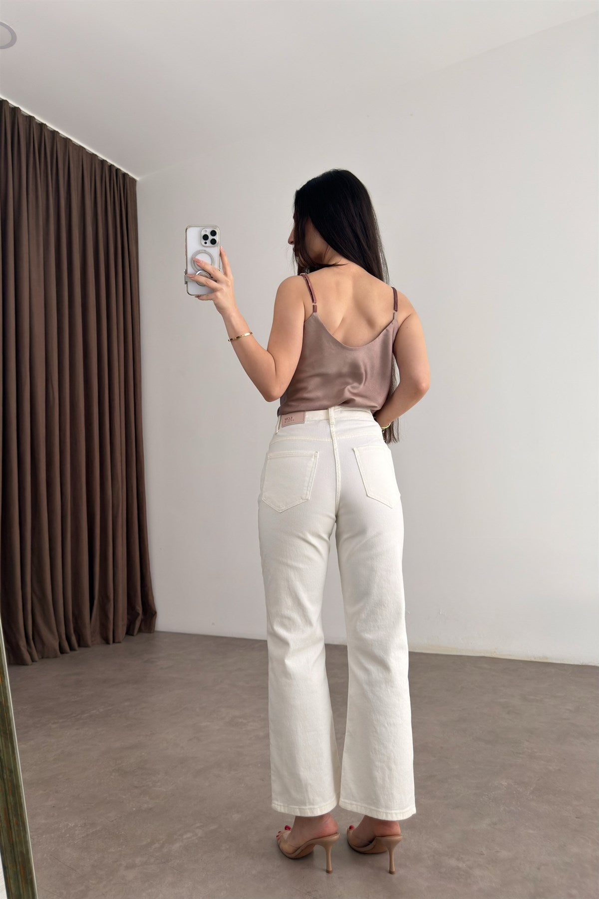 Premium Çiçek Nakışlı Lazer Kesim Ekru Jean