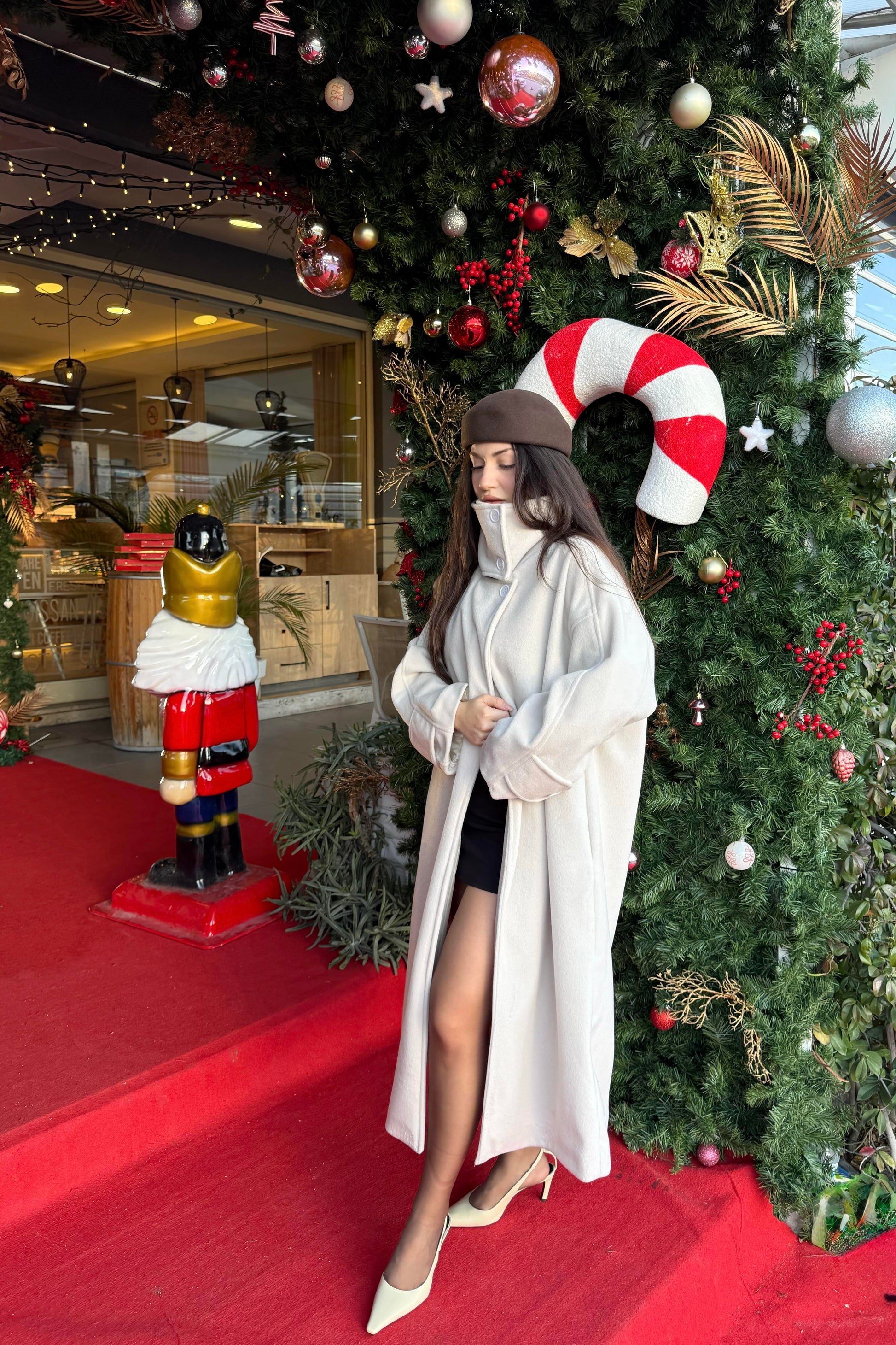 Premium Diana Dik Yakalı Kaşe Kaban Ekru