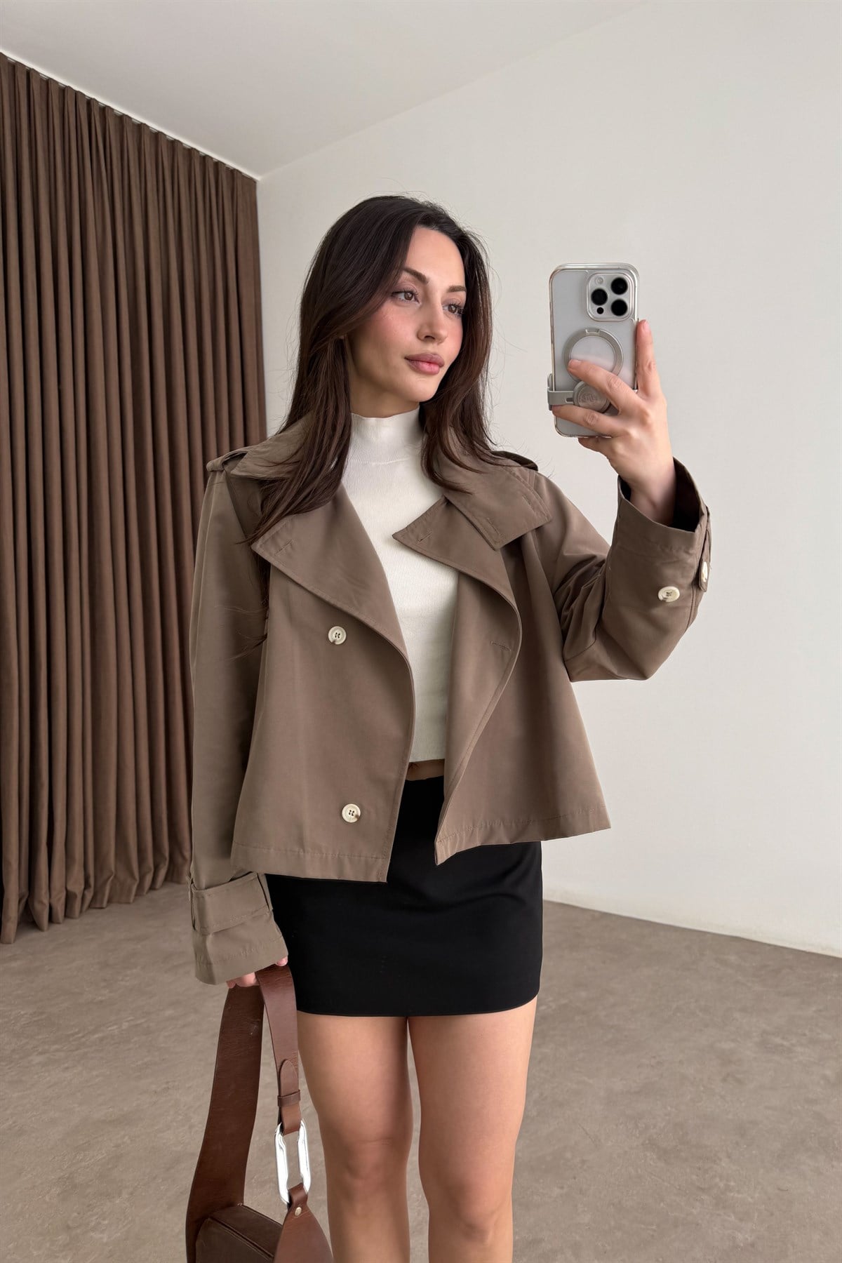 Premium Dik Yaka Detaylı Kısa Boz Kahve Trençkot