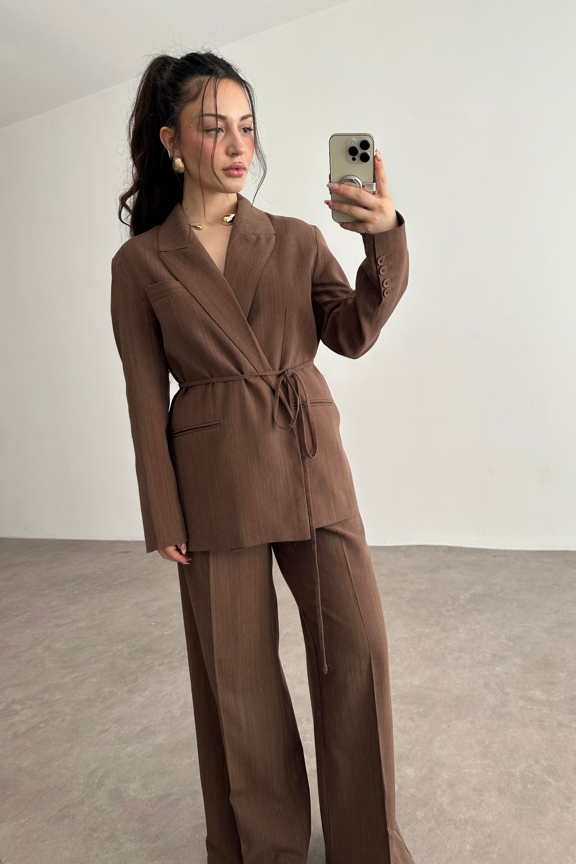 Premium Kruvaze Bağlama Detaylı Ceket Pantolon Takım Kahve