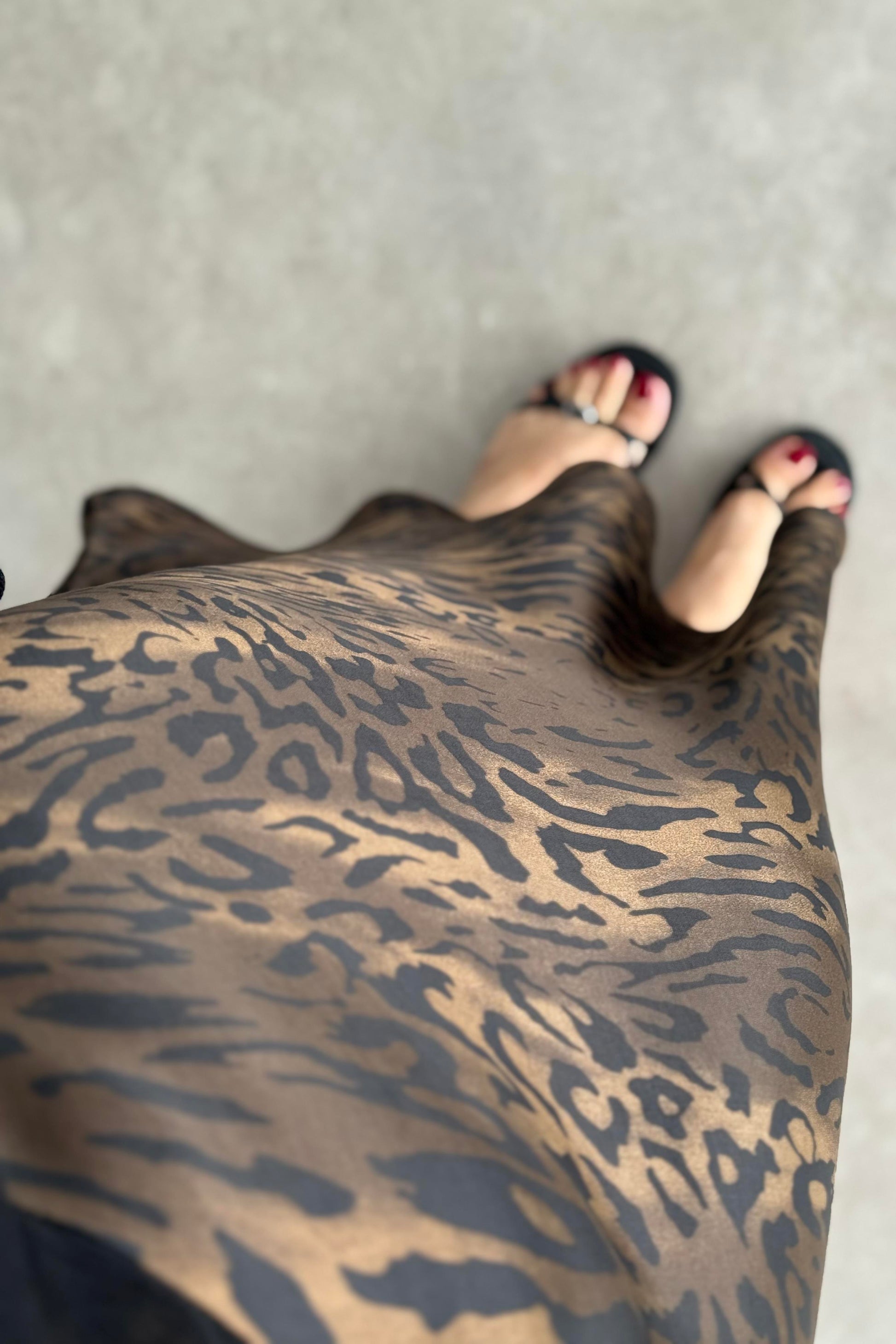 Premium Leopar Desenli Tok Saten Midi Etek