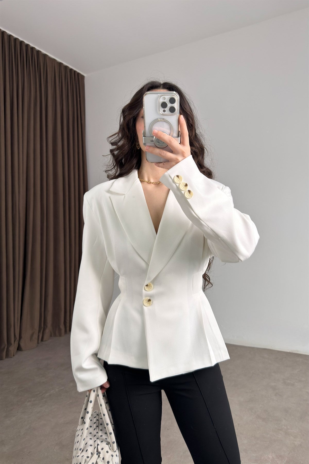 Premium Pileli Belden Oturtmalı Beyaz Blazer Ceket