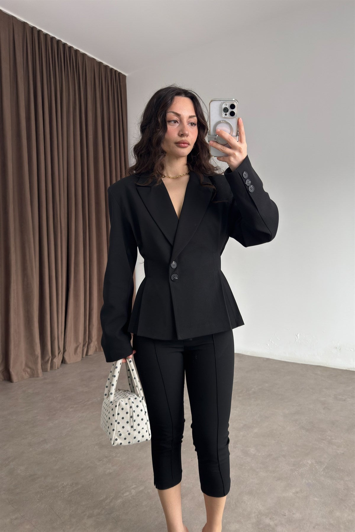 Premium Pileli Belden Oturtmalı Siyah Blazer Ceket