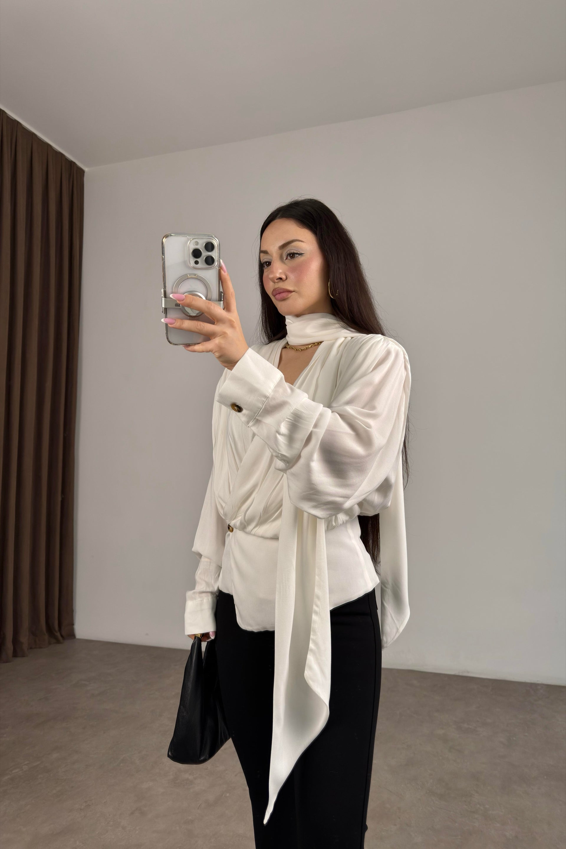 Premium Şal Detaylı Pamuklu Drapeli Beyaz Bluz