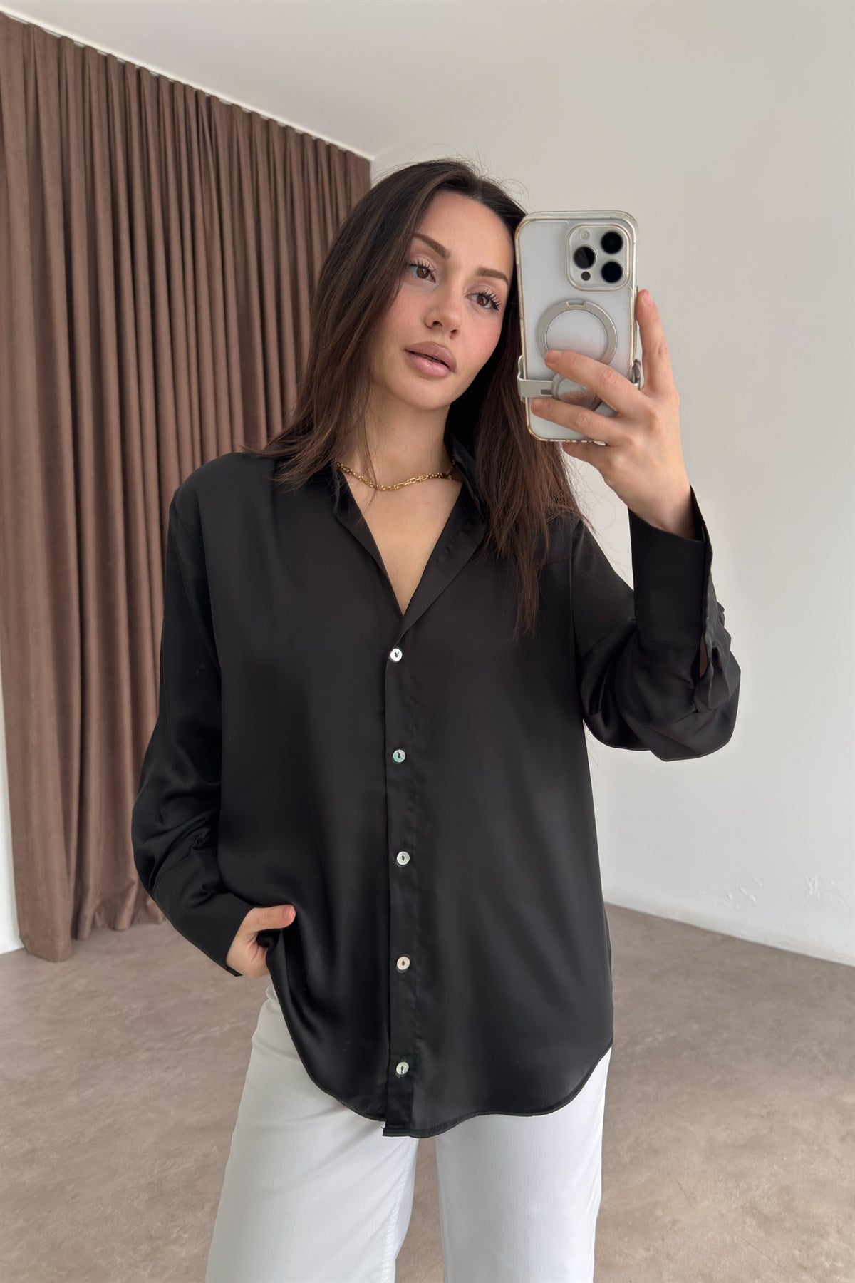Premium Tok Saten Sedef Düğmeli Siyah Gömlek