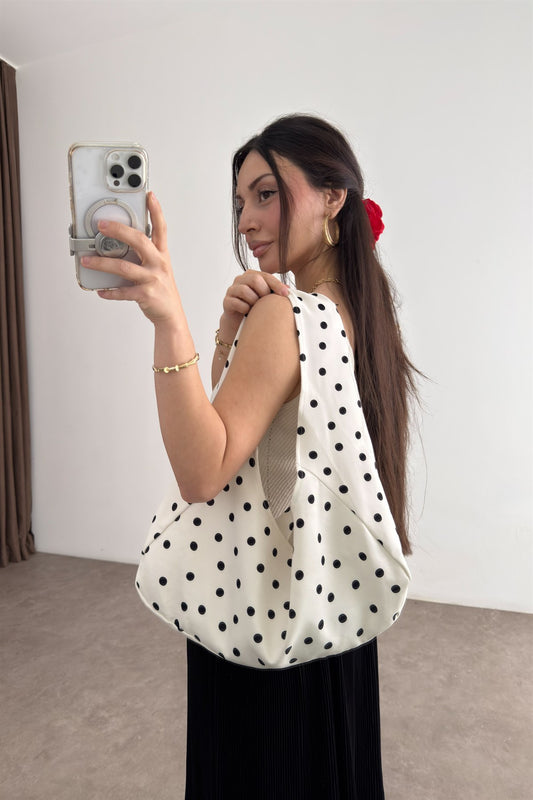 Puantiyeli Ekru Saten Çanta