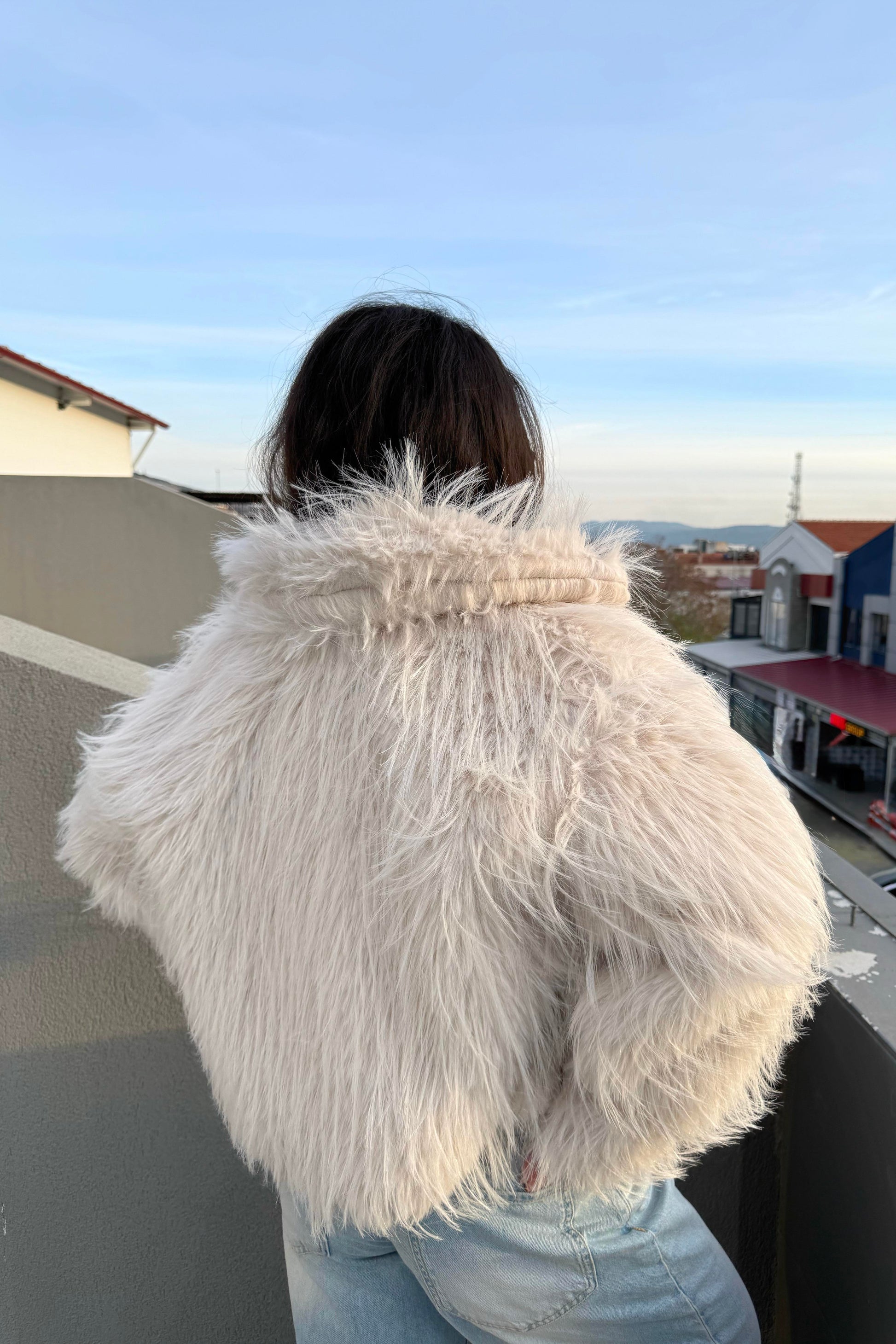Saçaklı Yakalı Premium Ekru Kürk
