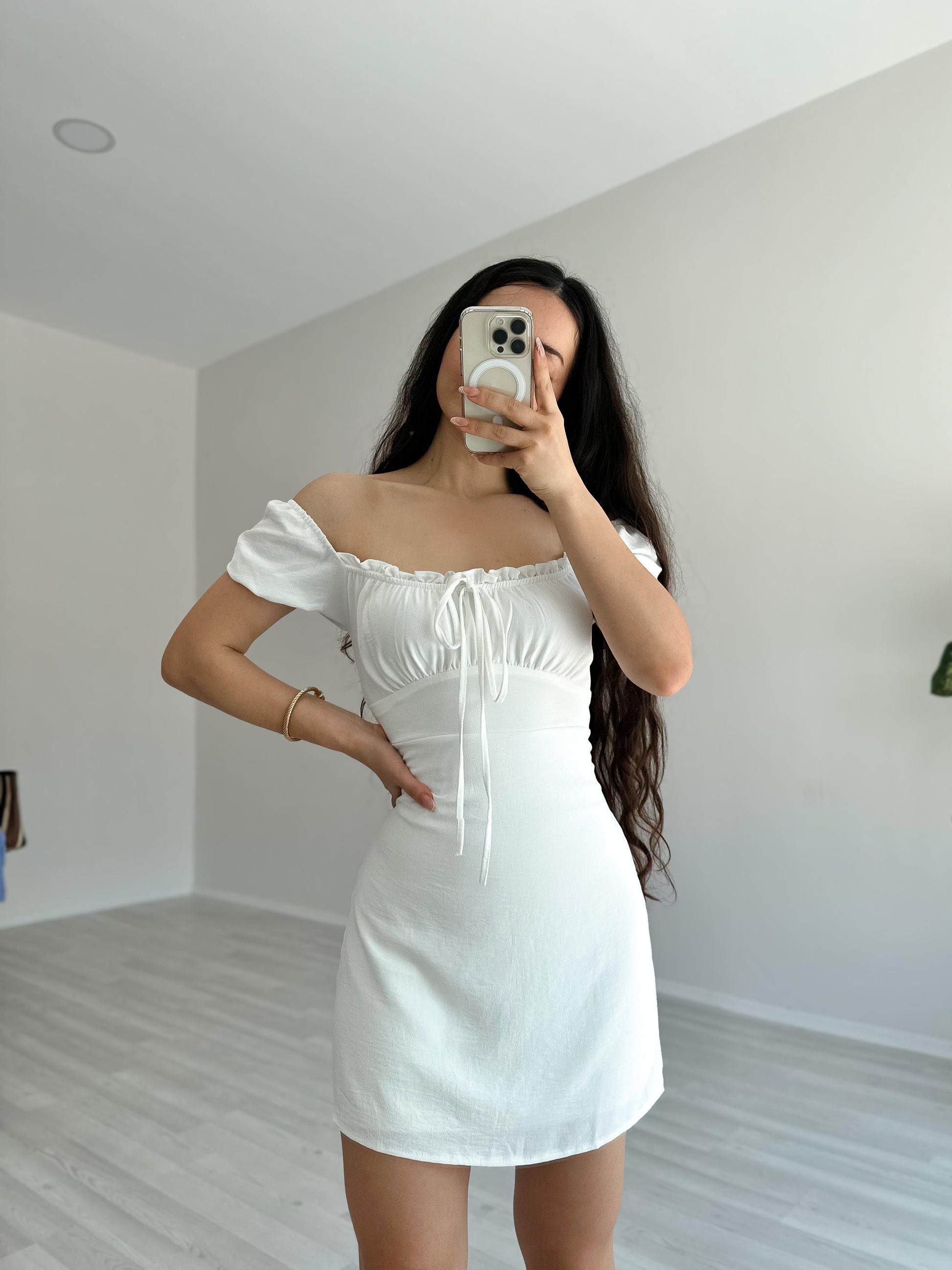 Sasha Astarlı Beyaz Elbise