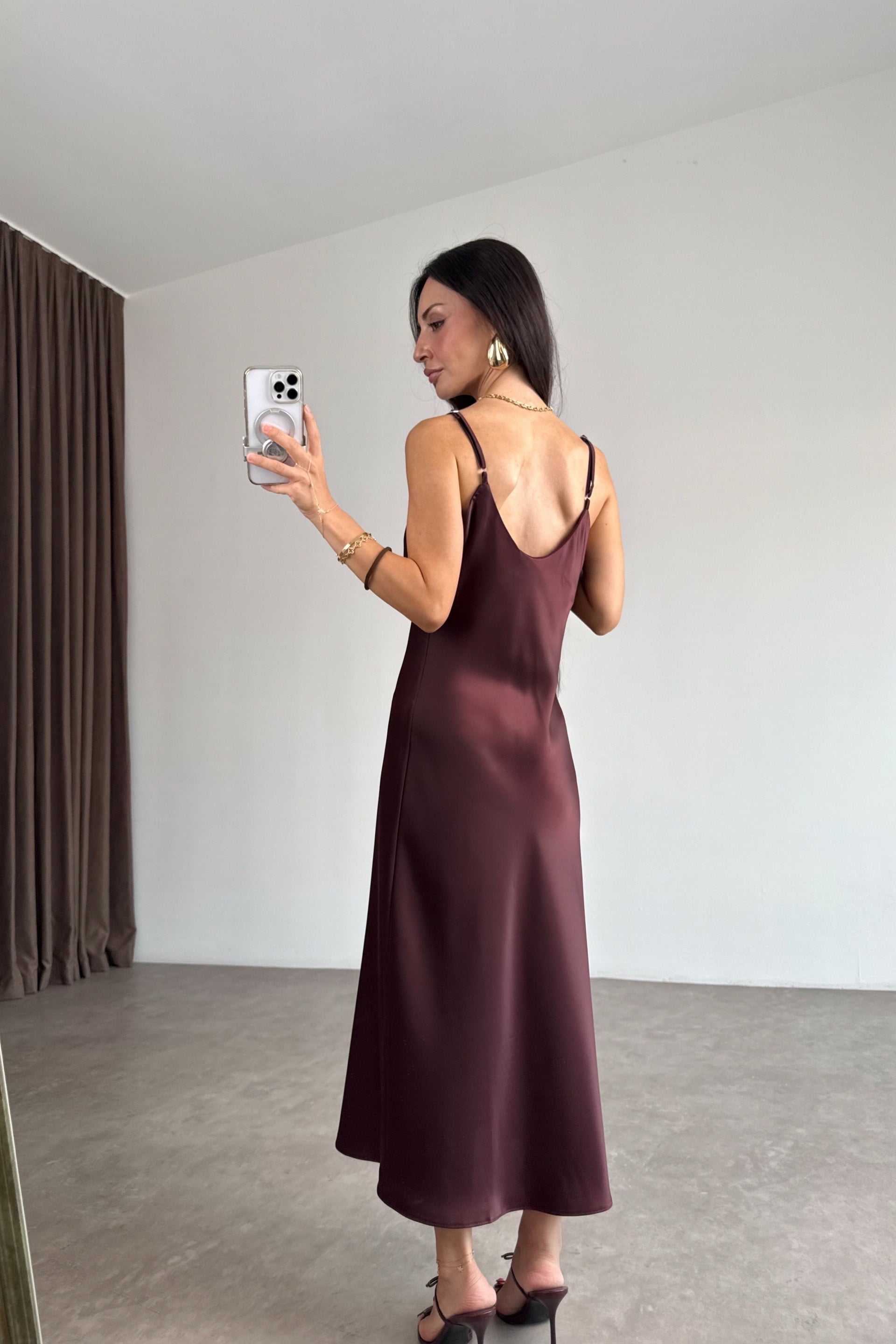 Saten Askılı Bordo Midi Elbise