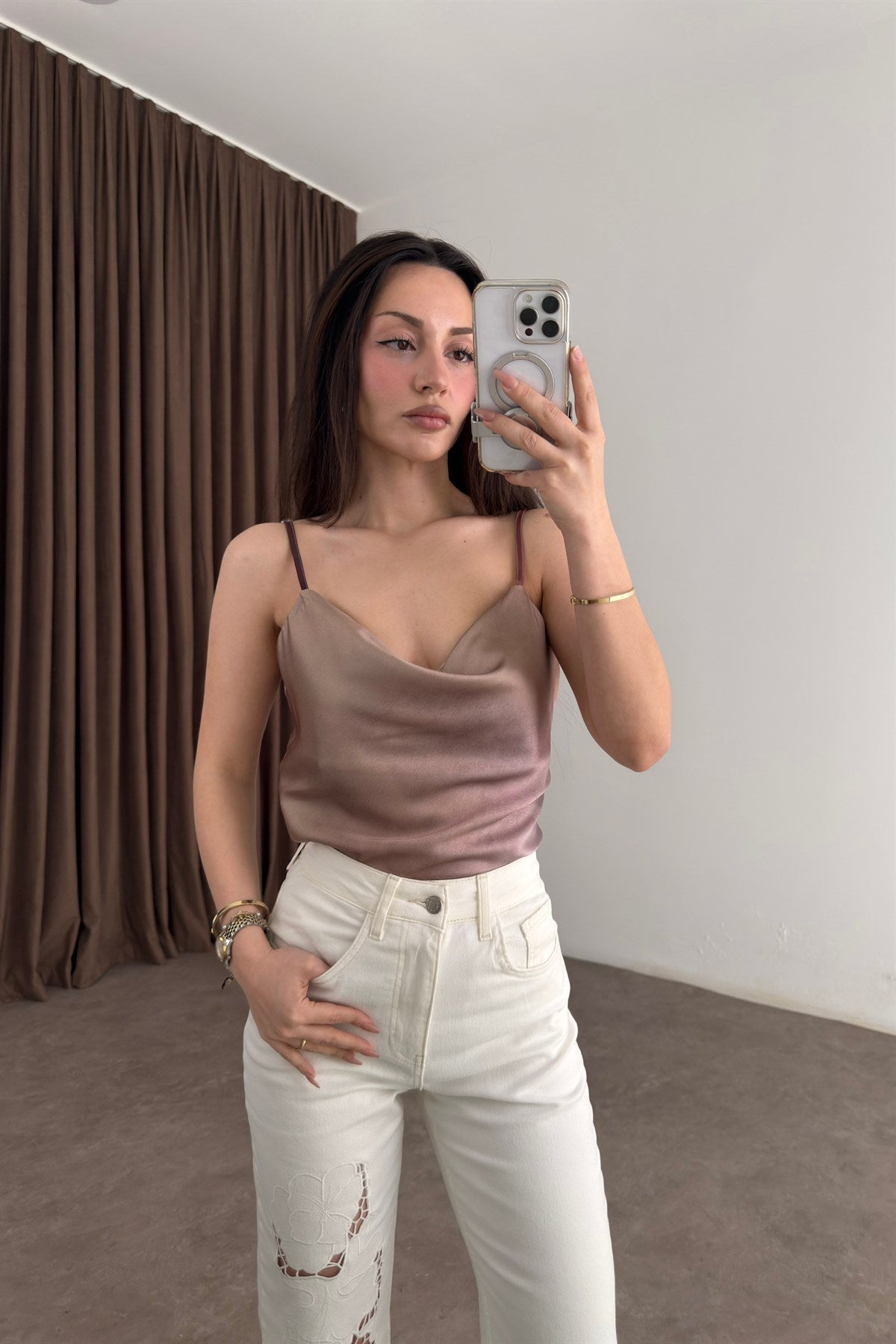 Degaje Yaka Saten Doha Askılı Atlet