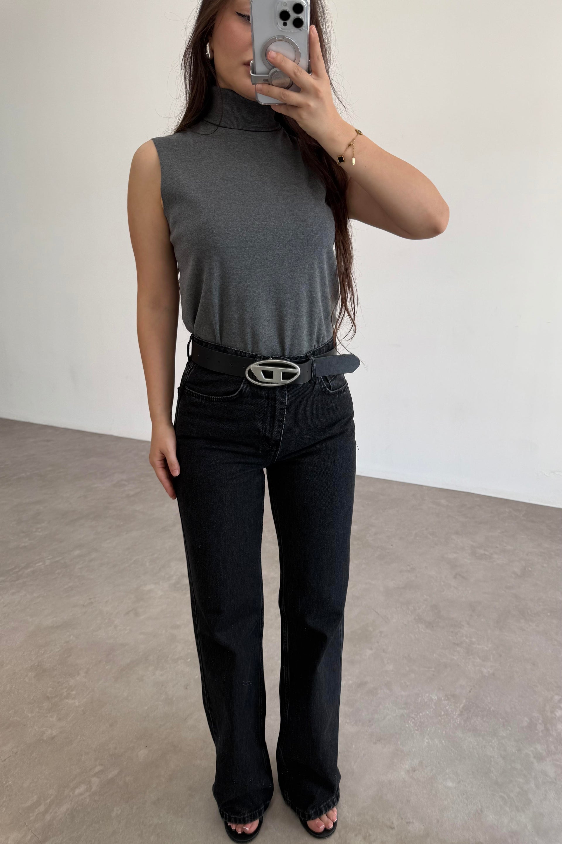 Straighfit Smoke Jean