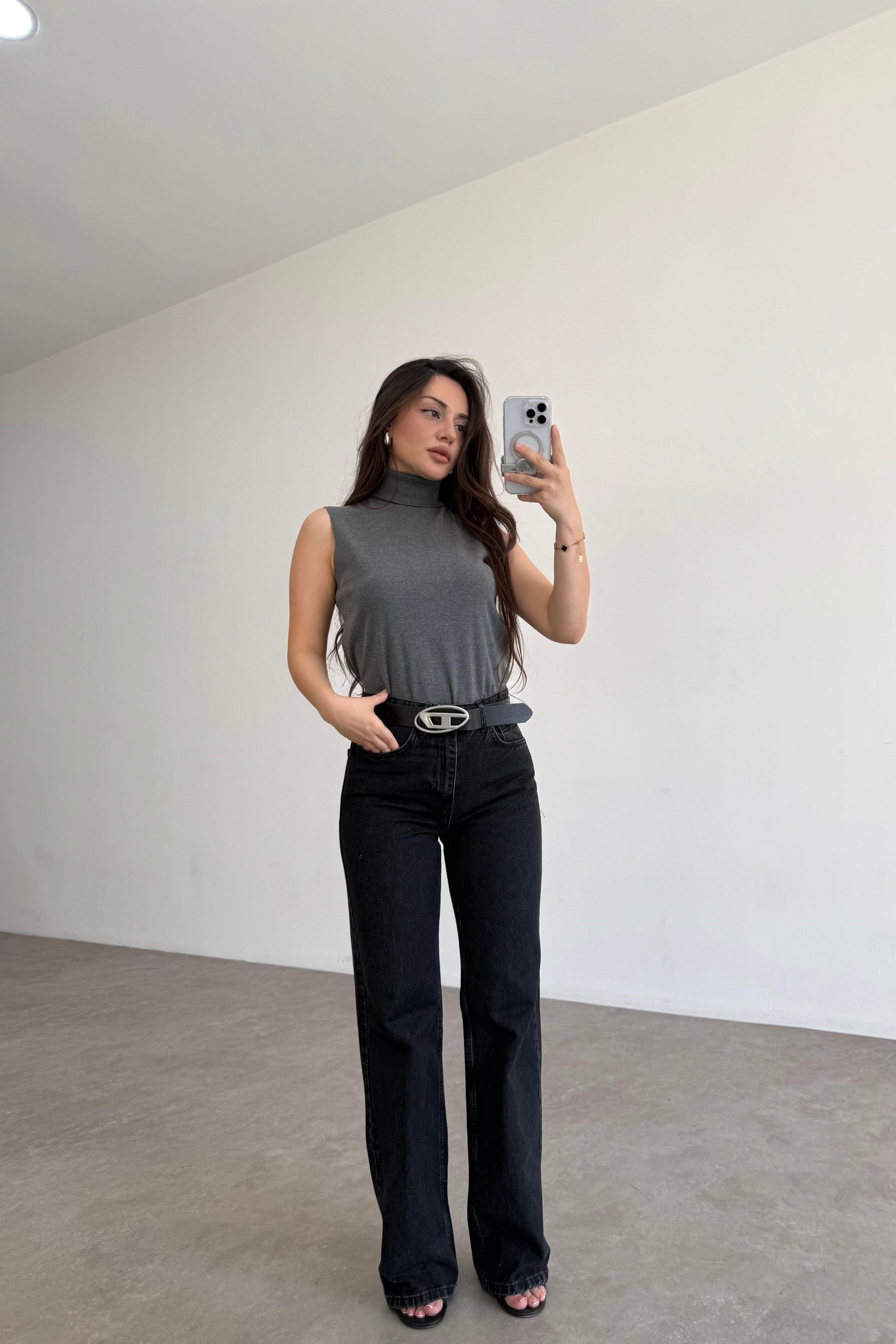 Straighfit Smoke Jean