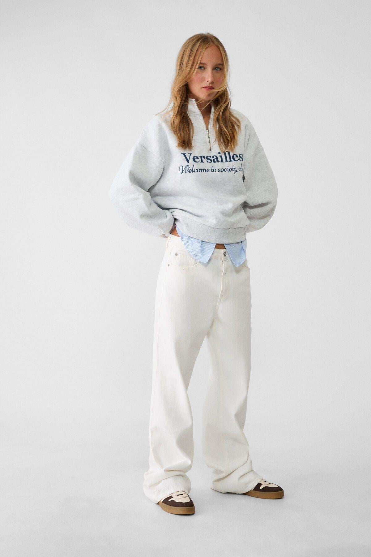 Versailles İşlemeli Fermuarlı Gri Sweatshirt