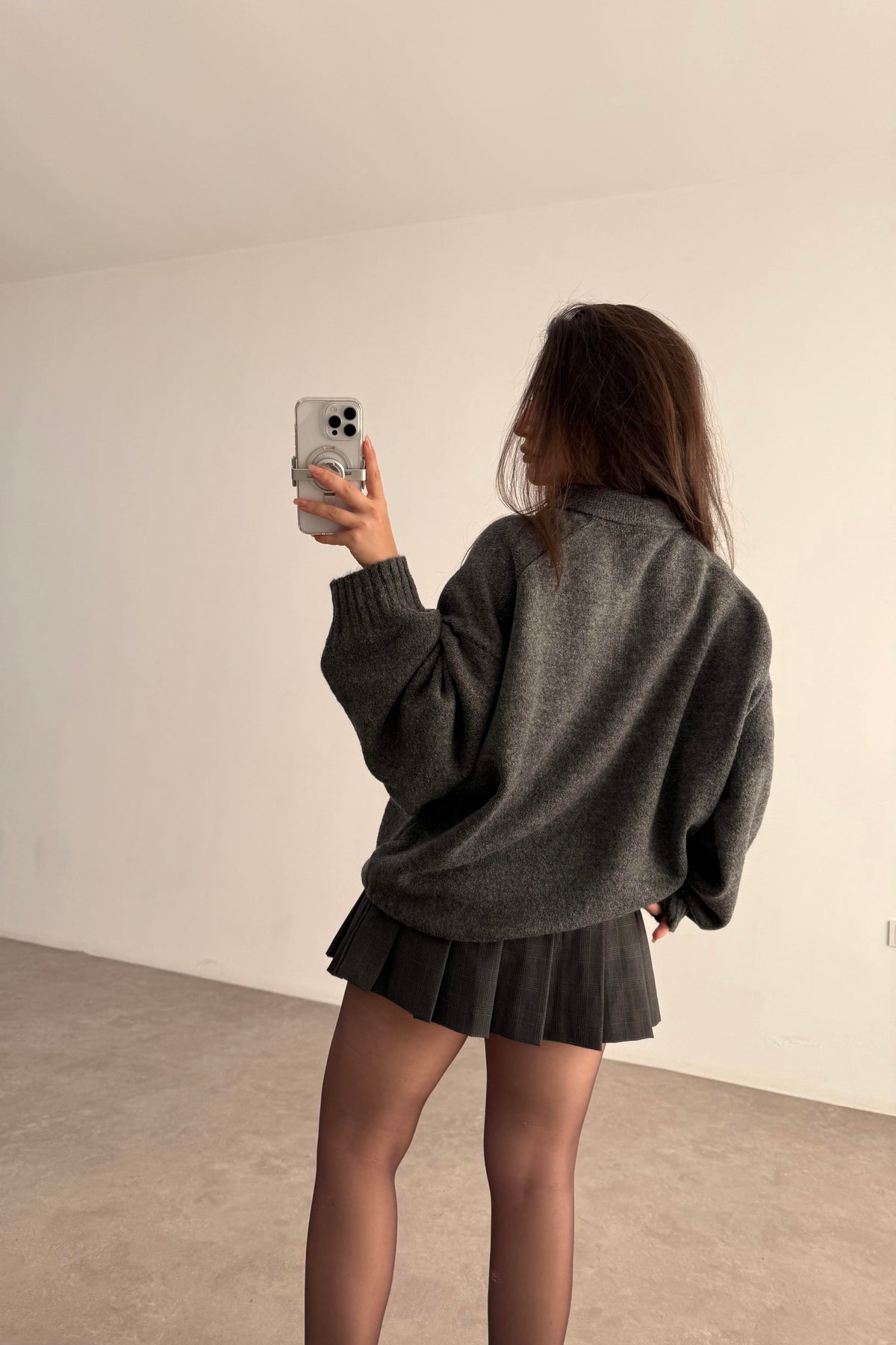 Yakalı Düğmeli Füme Oversize Kazak