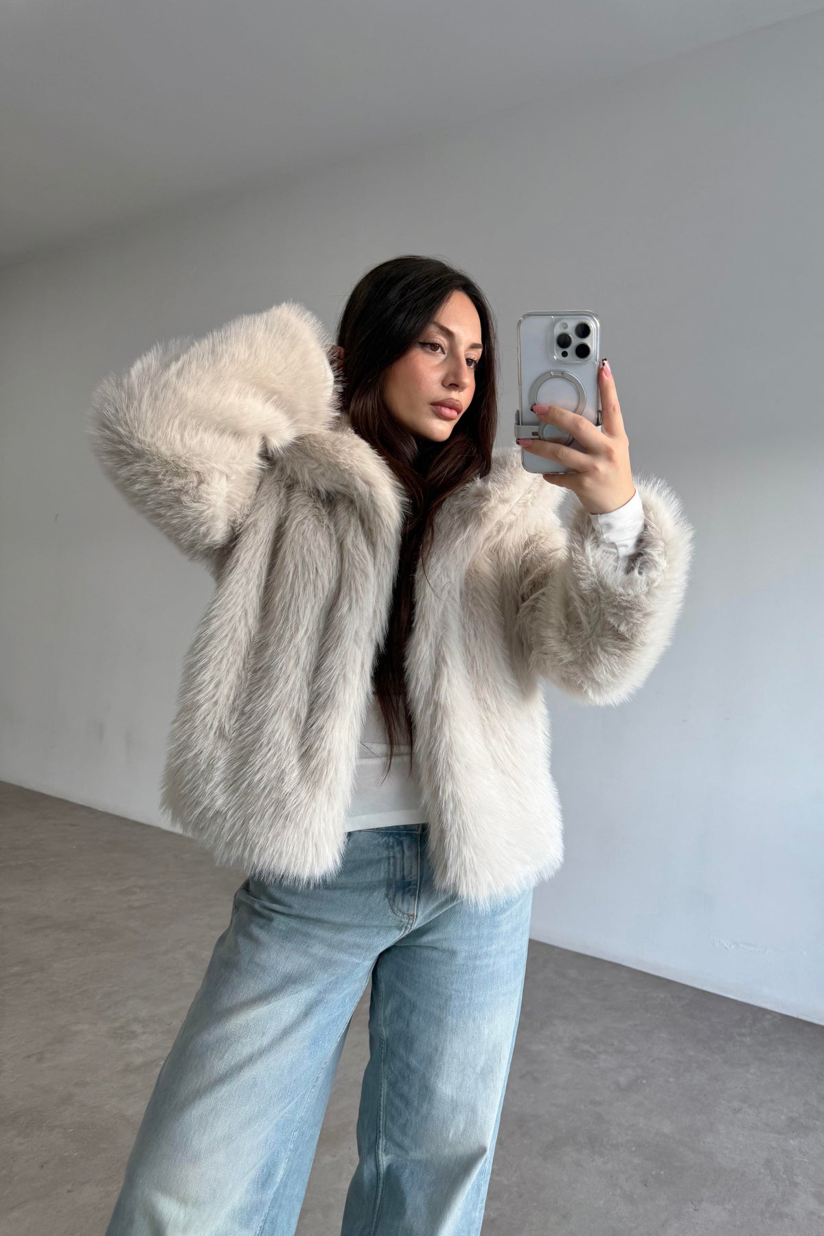 Yakalı Ekstra Dolgun Regular Taş Kürk