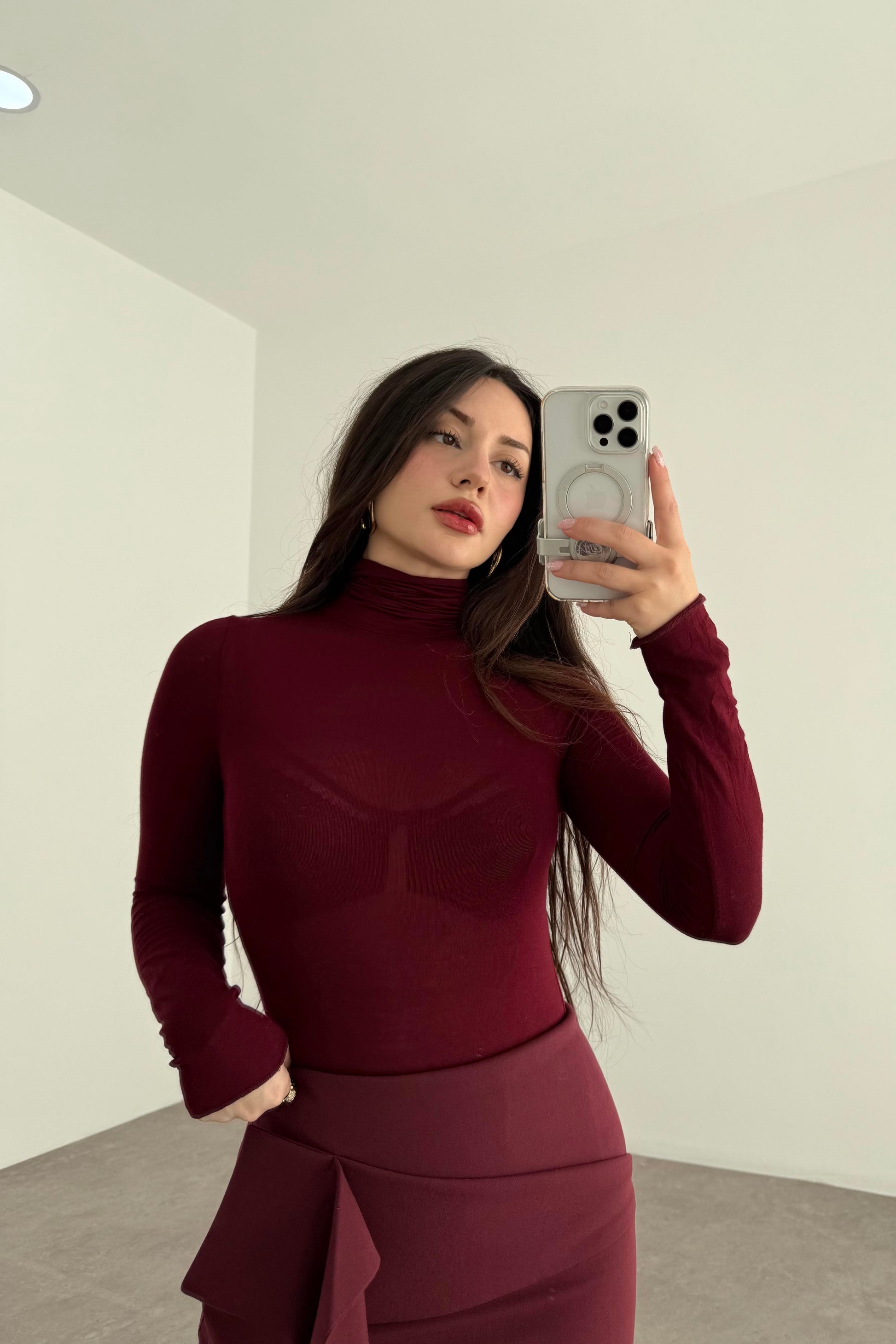 Yarı Transparan Basic Boğazlı Bordo Body