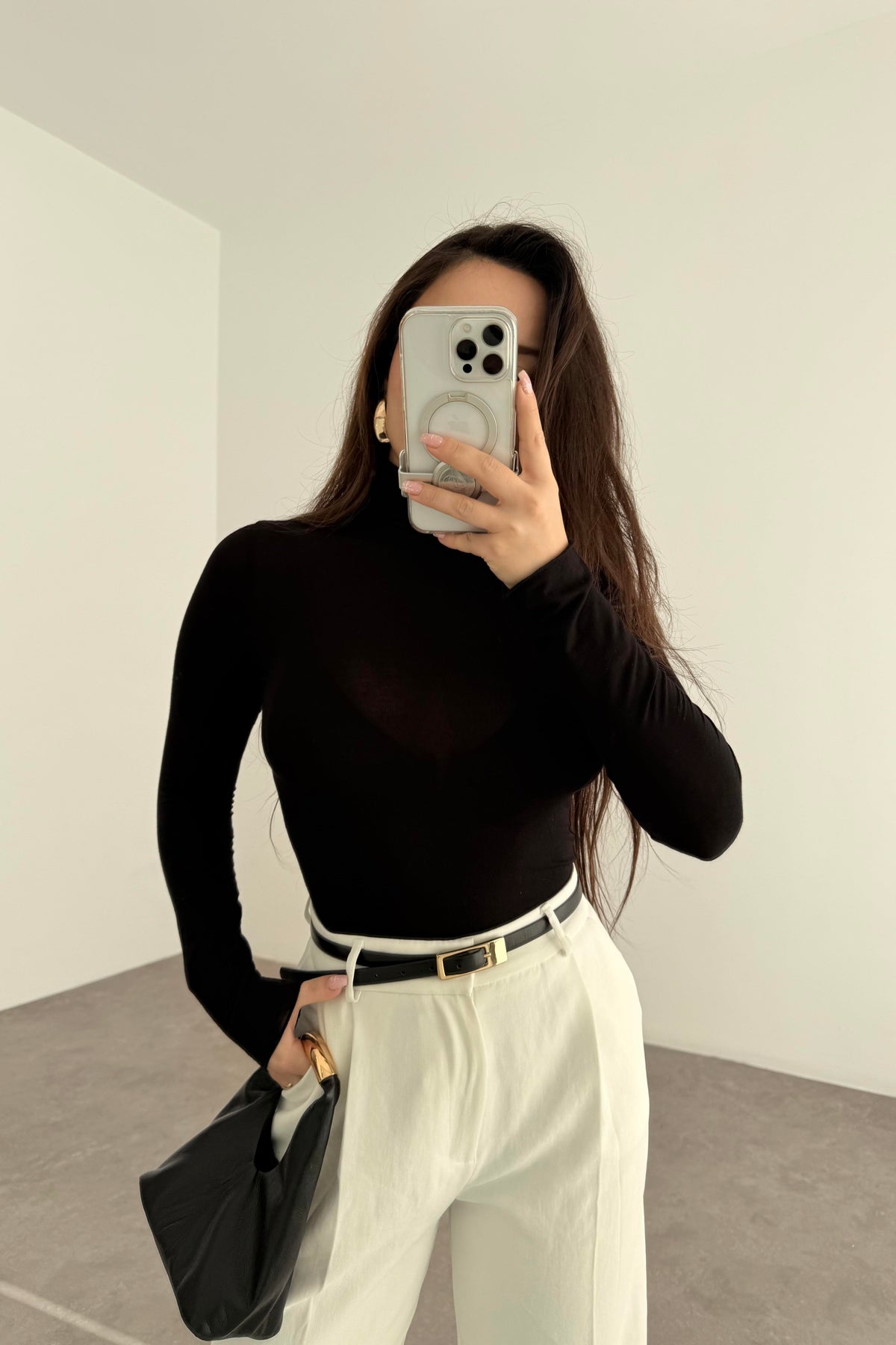 Yarı Transparan Basic Boğazlı Siyah Body