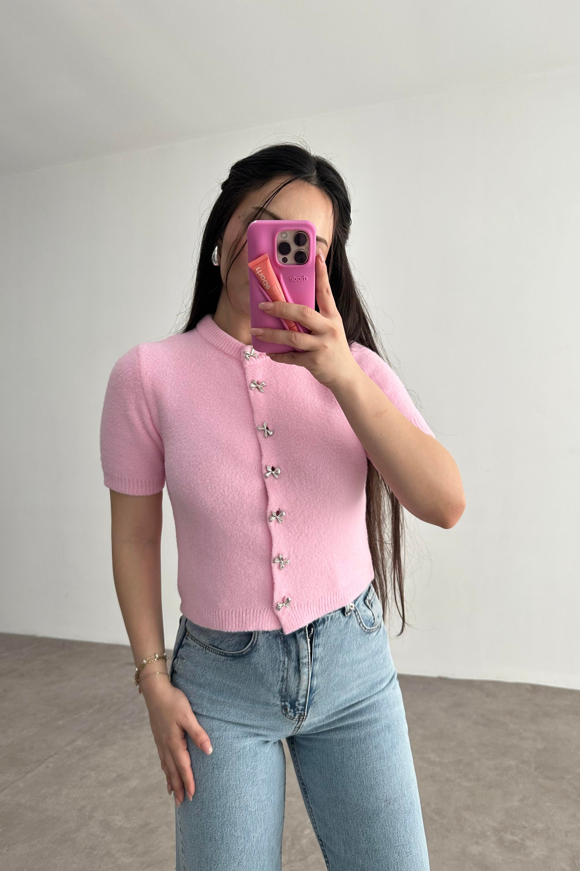 Yumoş Kurdele Düğmeli Pembe Hırka
