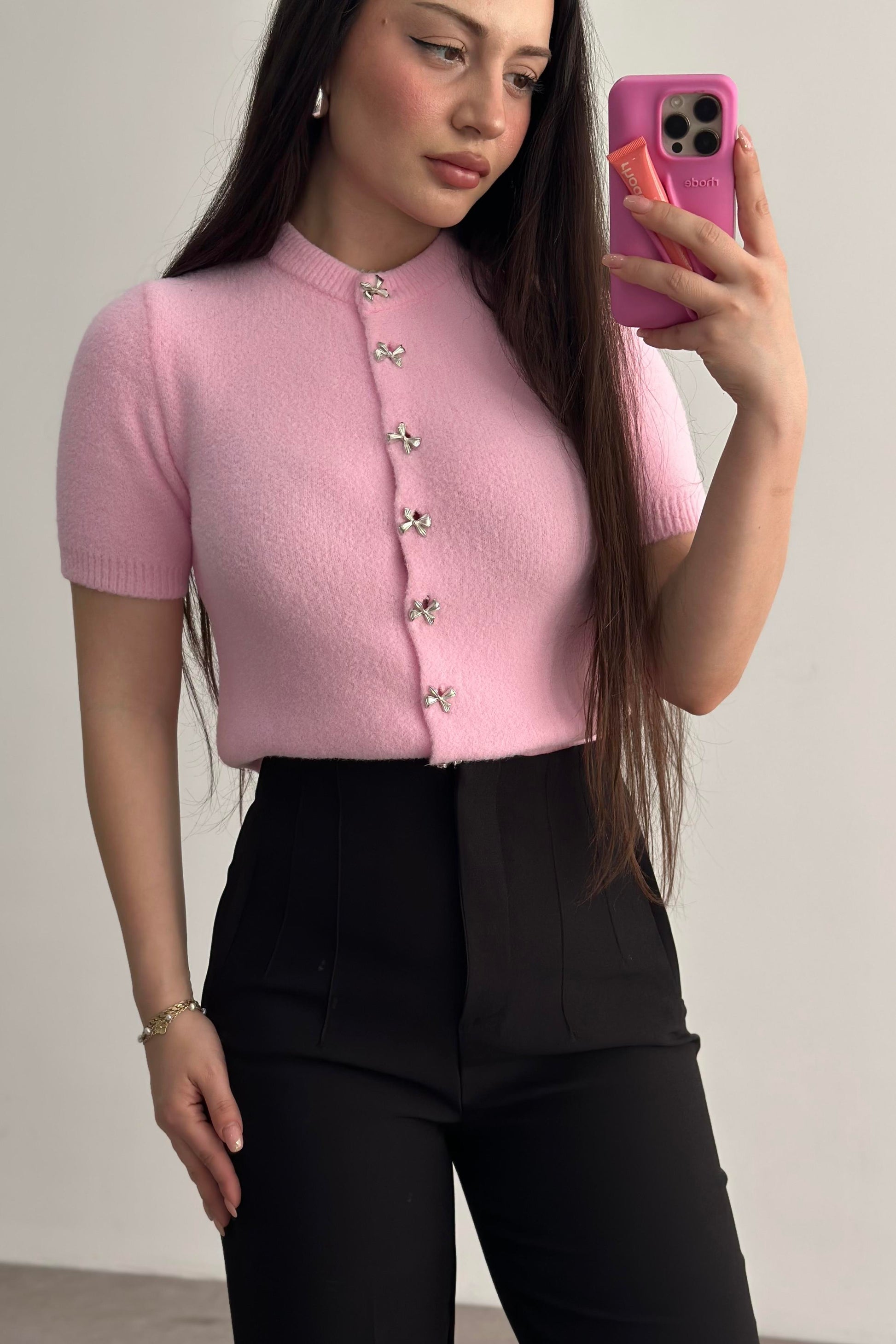 Yumoş Kurdele Düğmeli Pembe Hırka
