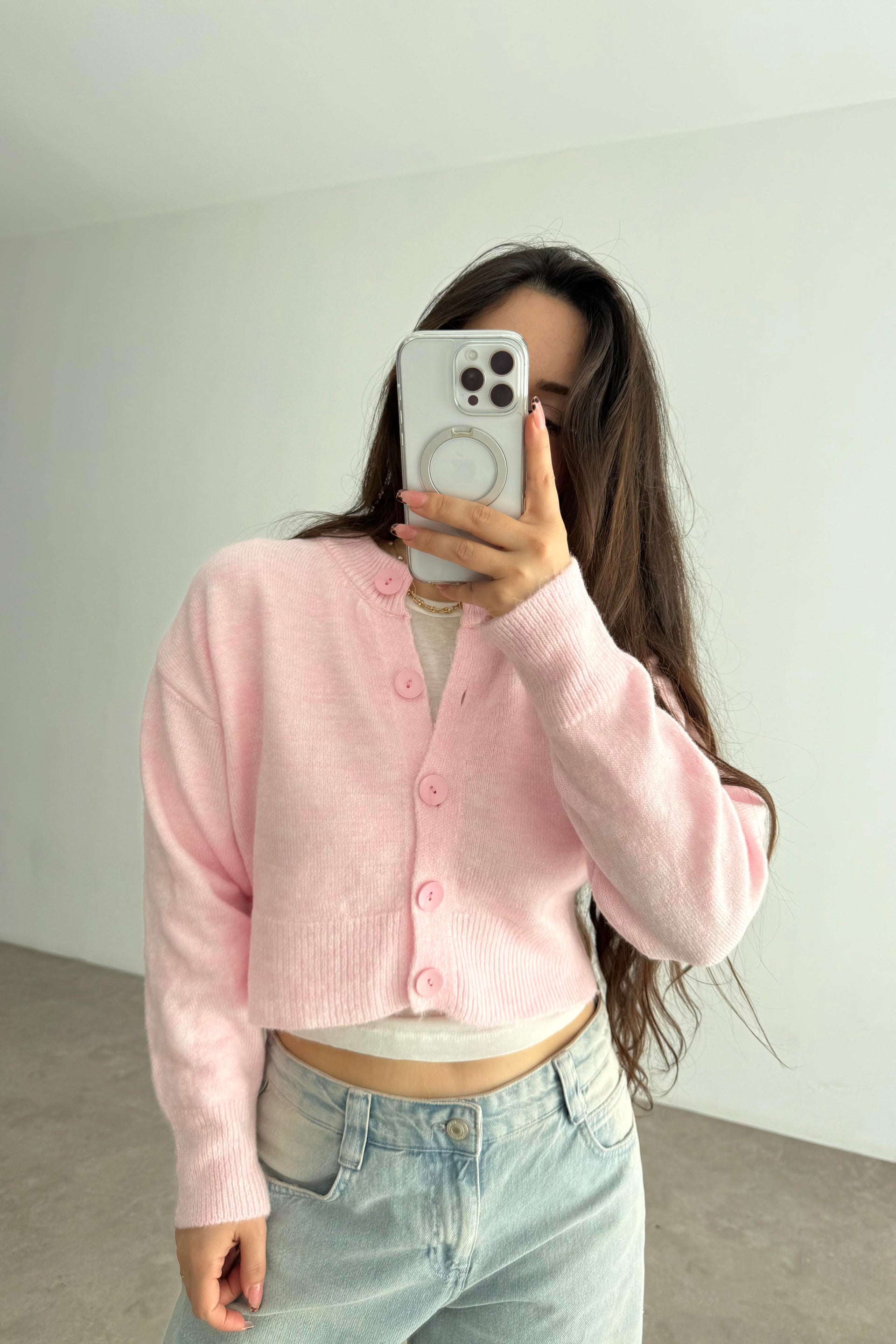 Yuvarlak Yaka Düğmeli Kısa Pembe Hırka