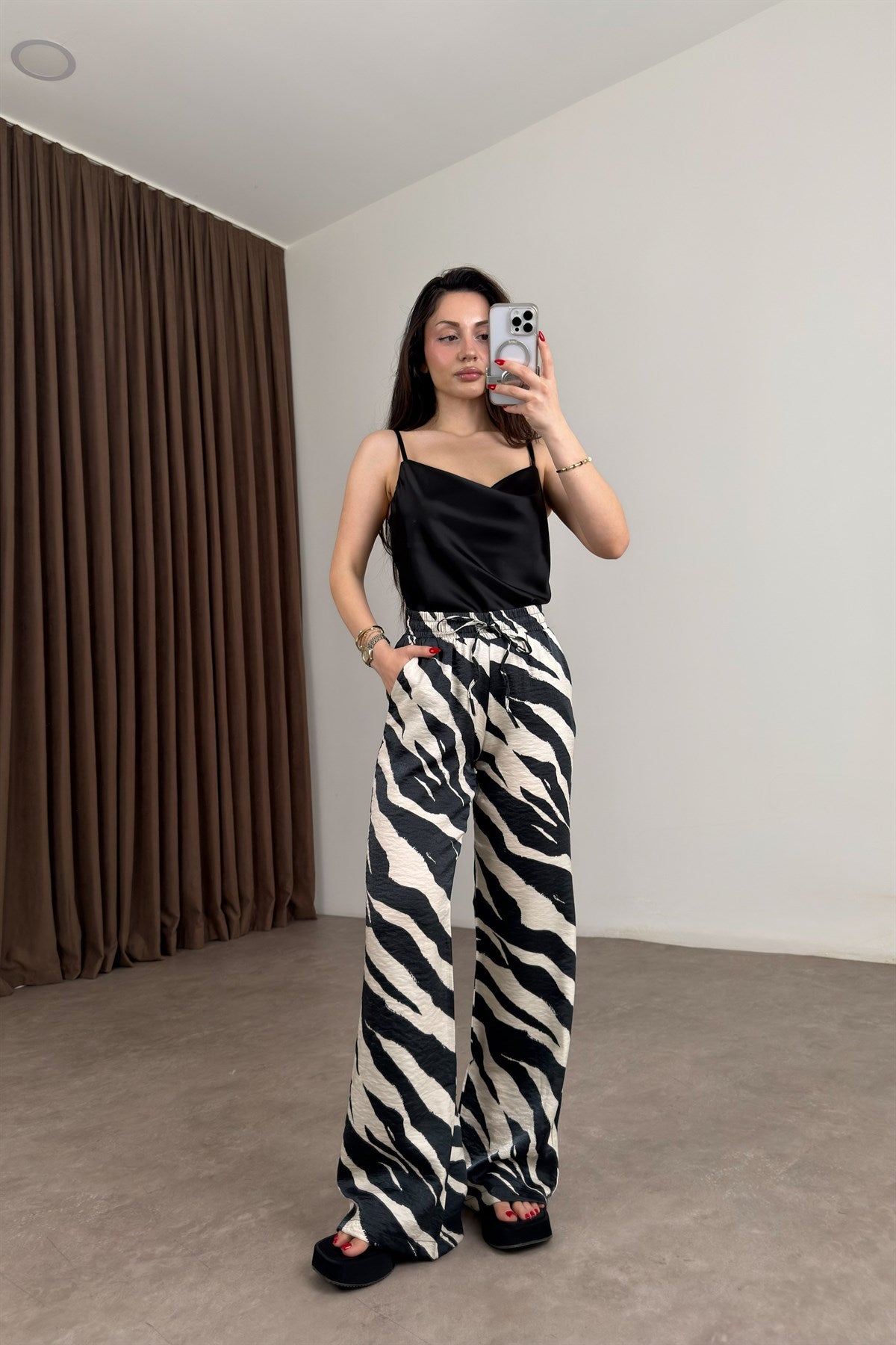 Zebra Desenli Saten Pantolon