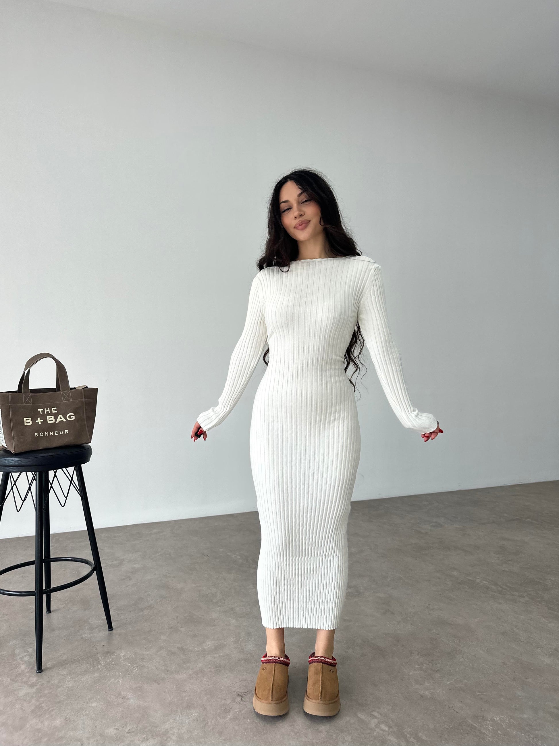 ZR Model Bağlama Detaylı Triko Beyaz Elbise