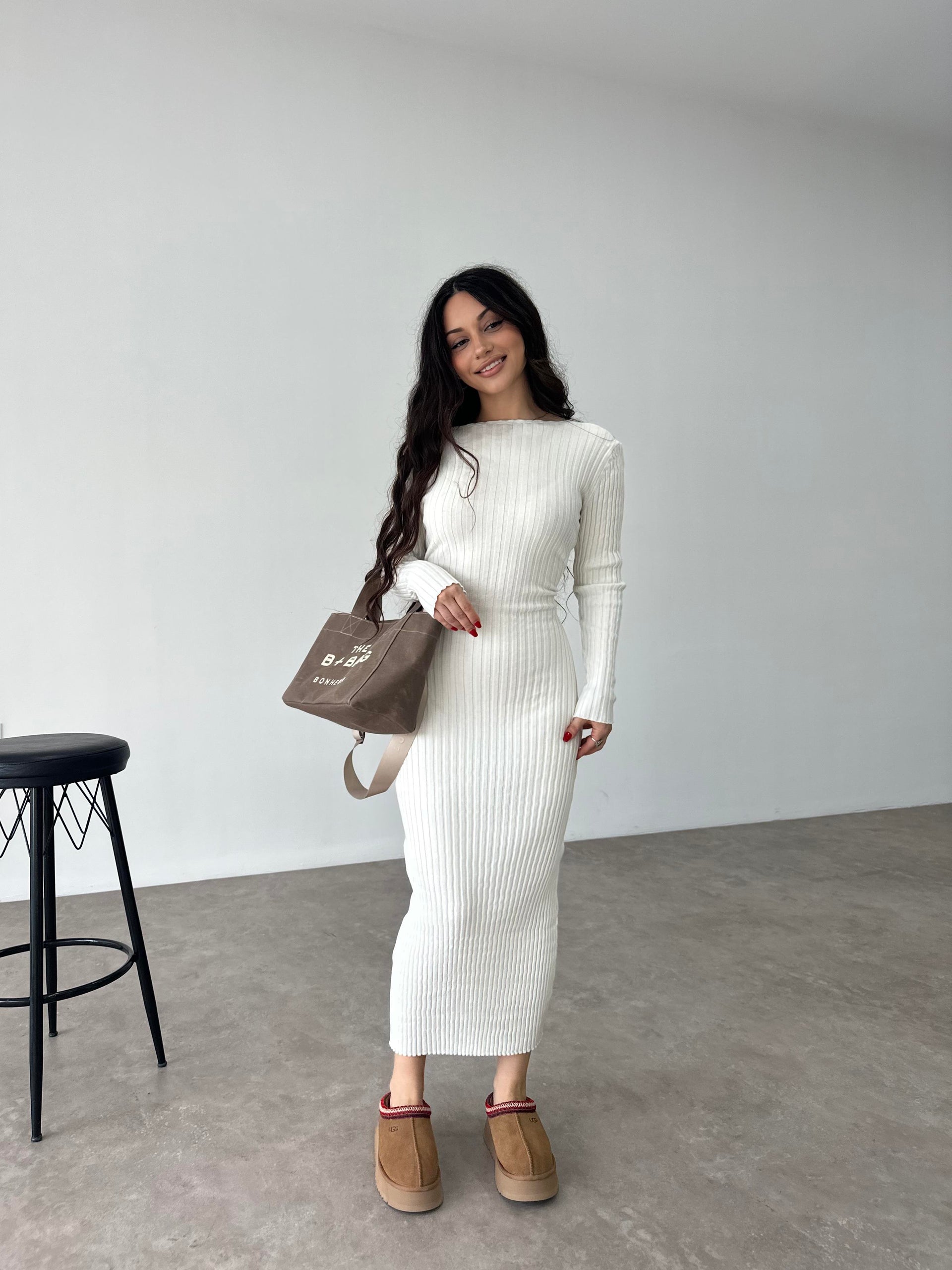 ZR Model Bağlama Detaylı Triko Beyaz Elbise