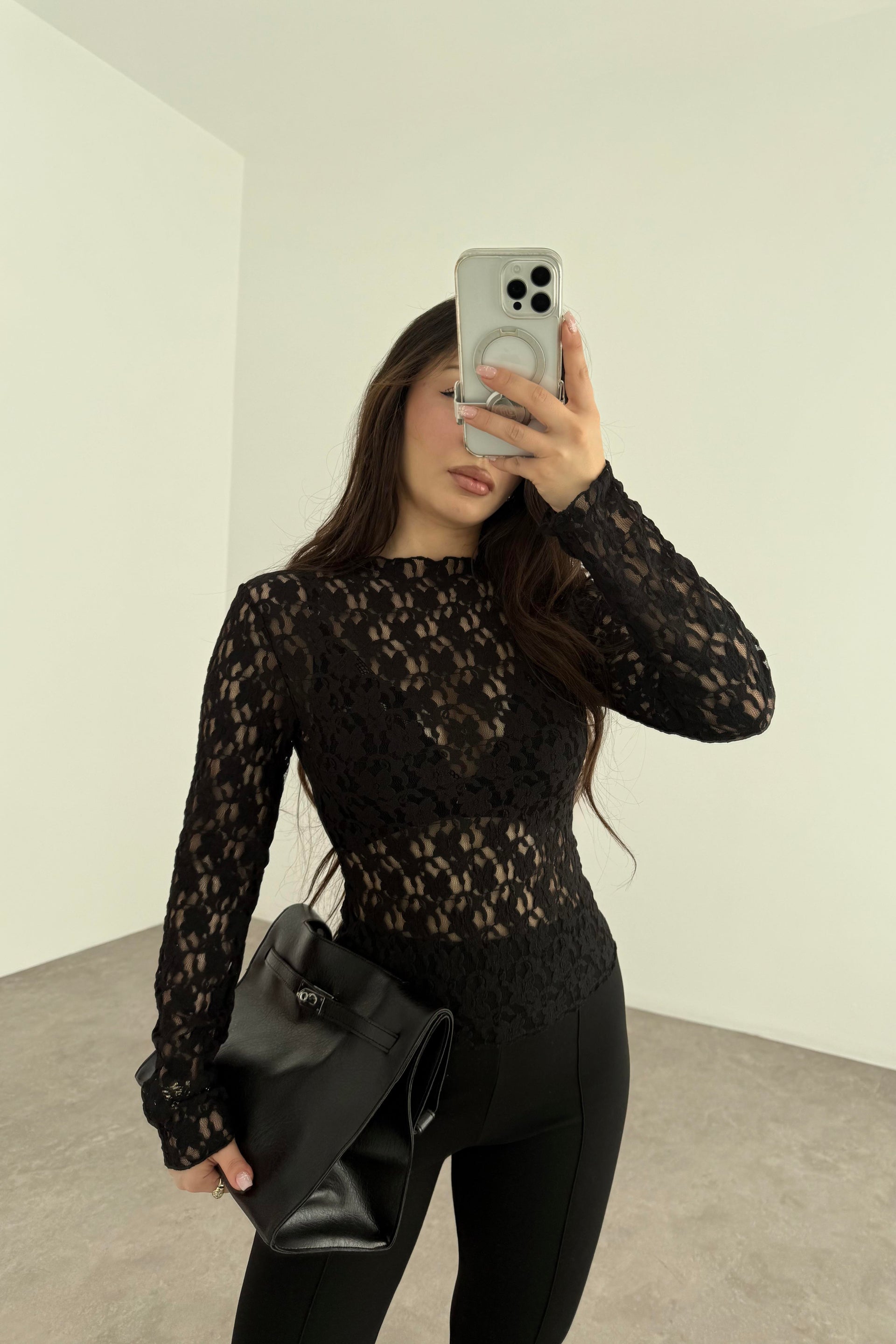 Zr Orijinal Çiçek Güpürlü Siyah Transparan Body