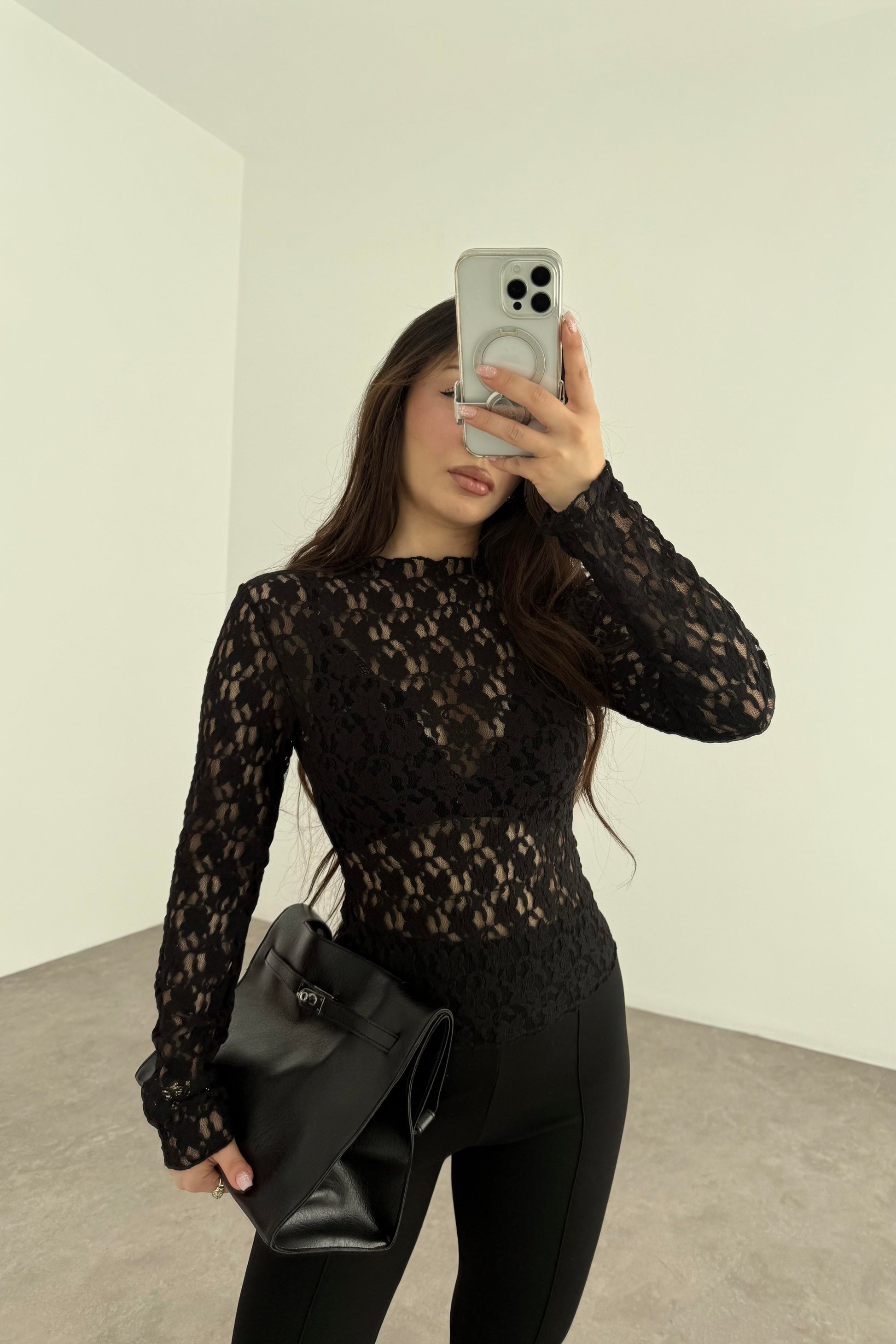 Zr Orijinal Çiçek Güpürlü Siyah Transparan Body