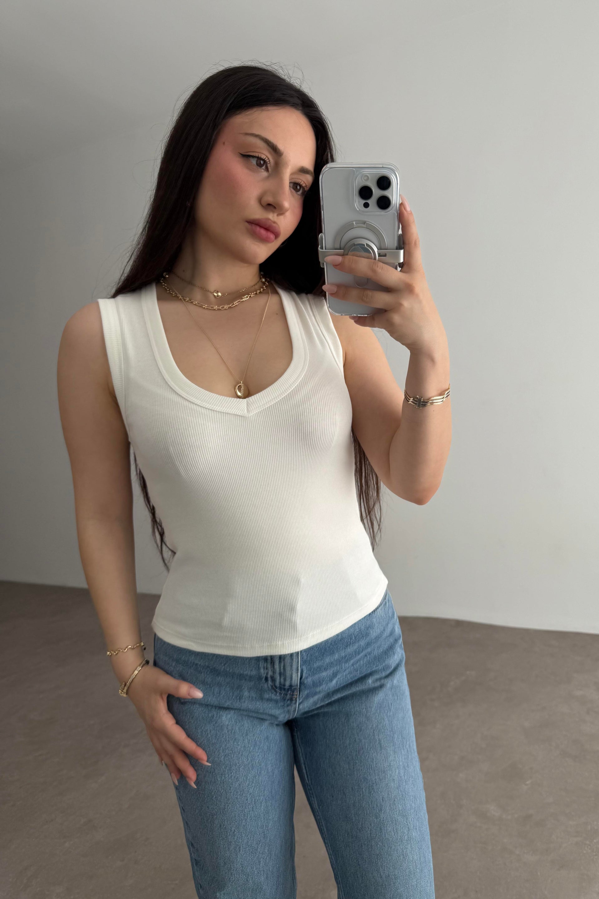 ZR V Yakalı Bluz Açık Ekru