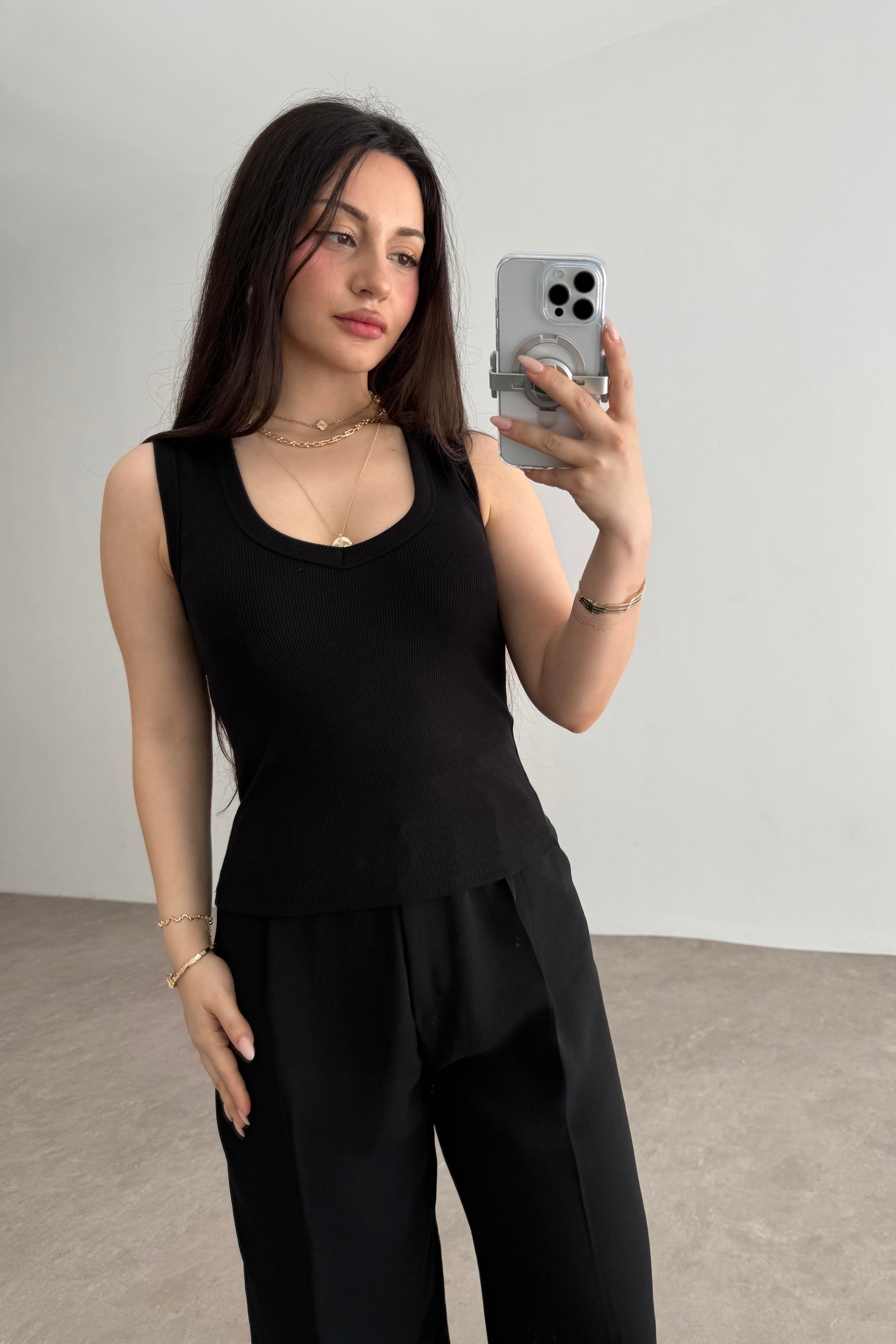 ZR V Yakalı Bluz Siyah